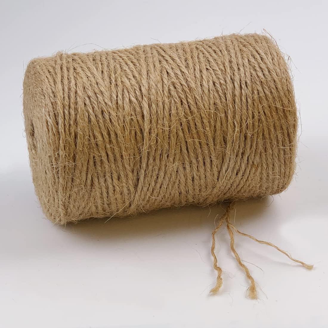 PerkHomy Natural Jute Twine 600 Feet Long String for Crafts Gift Wrapping Packing Gardening Crochet Knitting Macrame Decor Brown 2mm * 600feet 1/12 In 182M