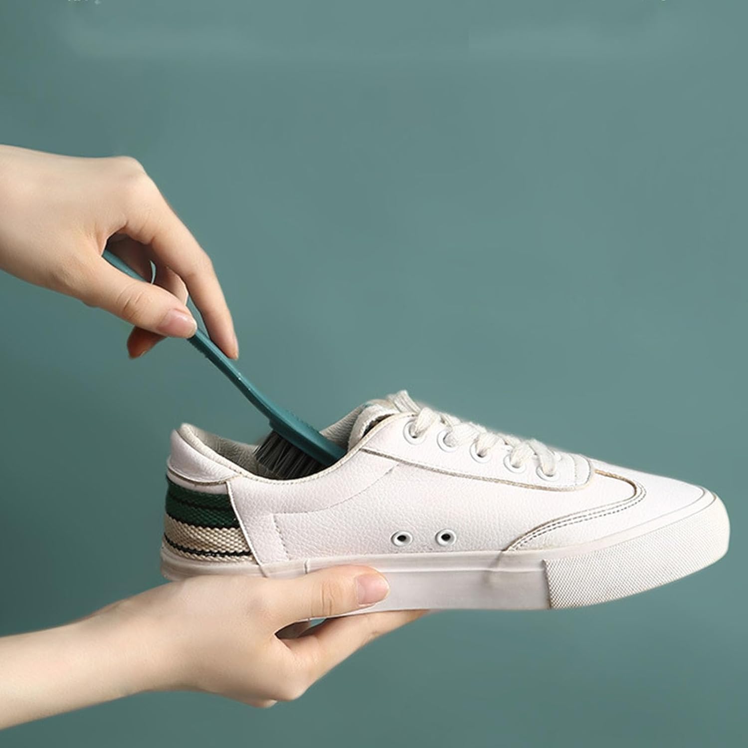 Shoe Brush, Cleaning Brush Nylon Long Handle Portable Washing Soft Bristle for Shoes Clothes
