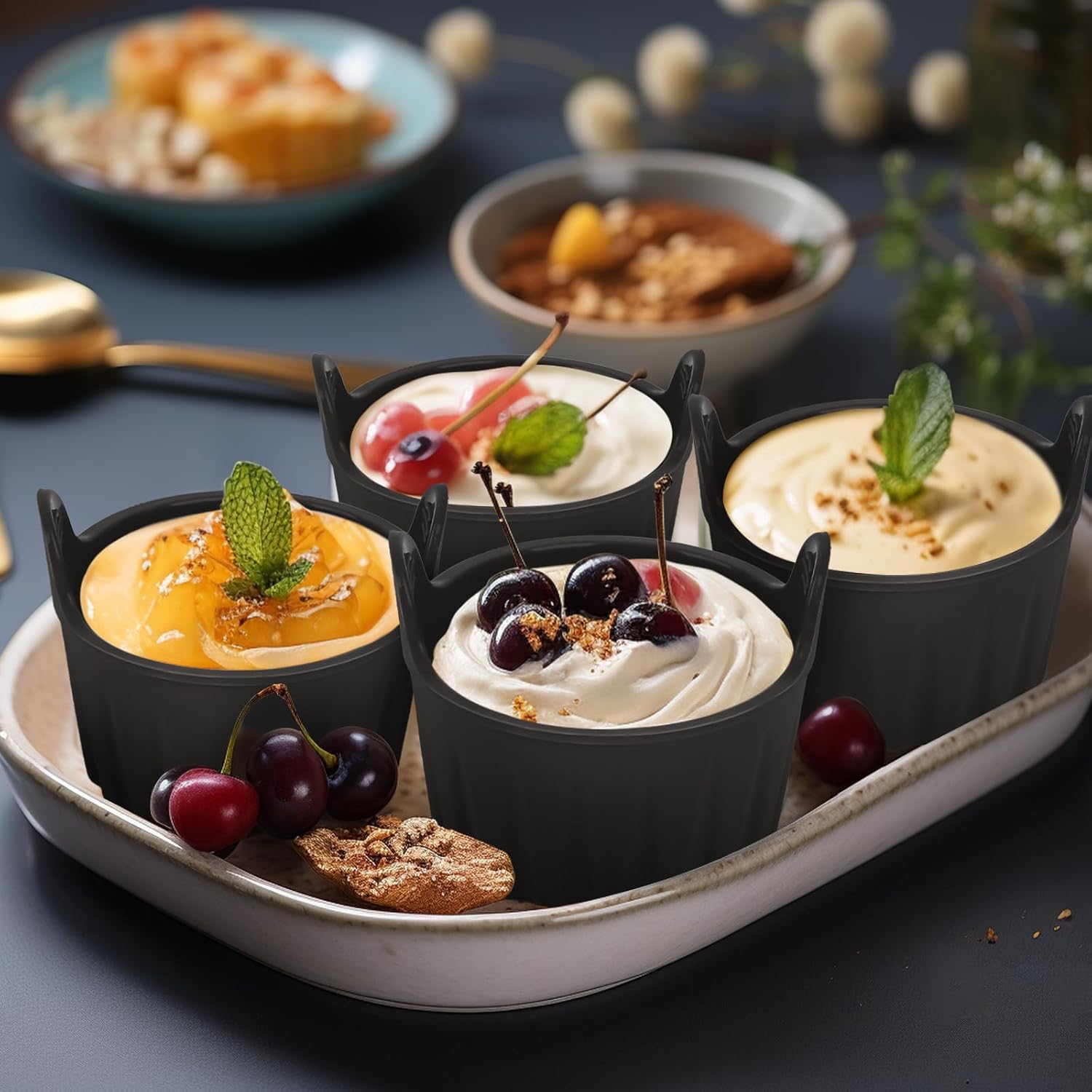 4-piece egg poacher for the airfryer - baking tray specially for the airfryer - egg poacher for the microwave - shape for poached eggs of food grade quality and baking tray for making soufflés - muffins - cupcakes - custard and pudding.