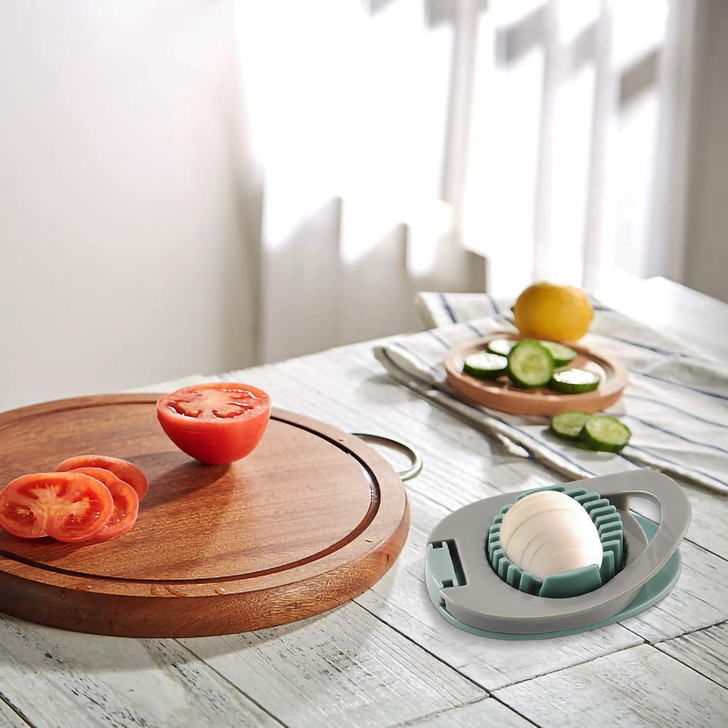 Egg slicer - Egg slicer with stainless steel wire - multi-functional egg slicer - slices boiled eggs, ham, bananas and strawberries evenly
