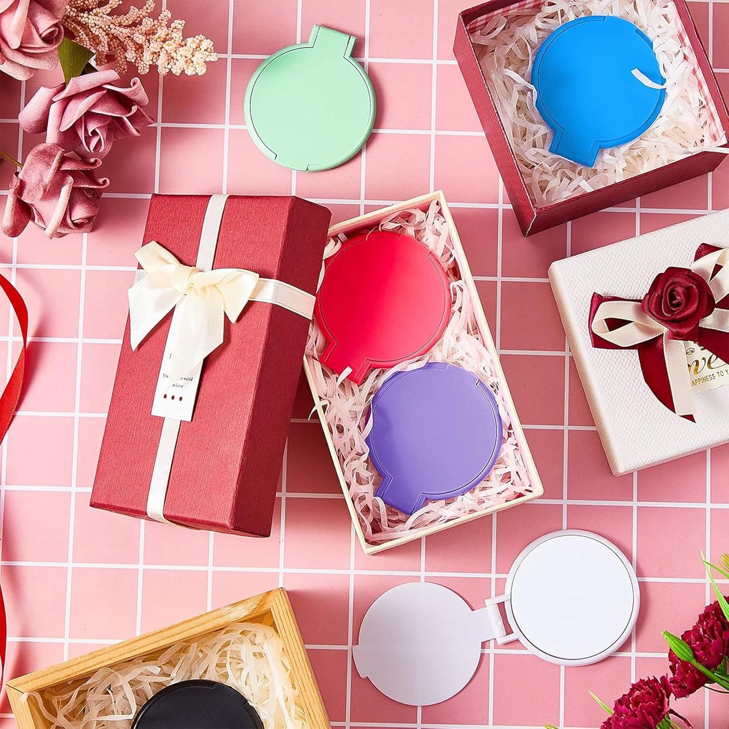 12 Pieces Compact Mirrors Bulk Gits Mini Vintage Pocket Mirrors or Purse Small Portable olding Round Makeup Stus or Travel Daily Use Party avors Women Classic Colors