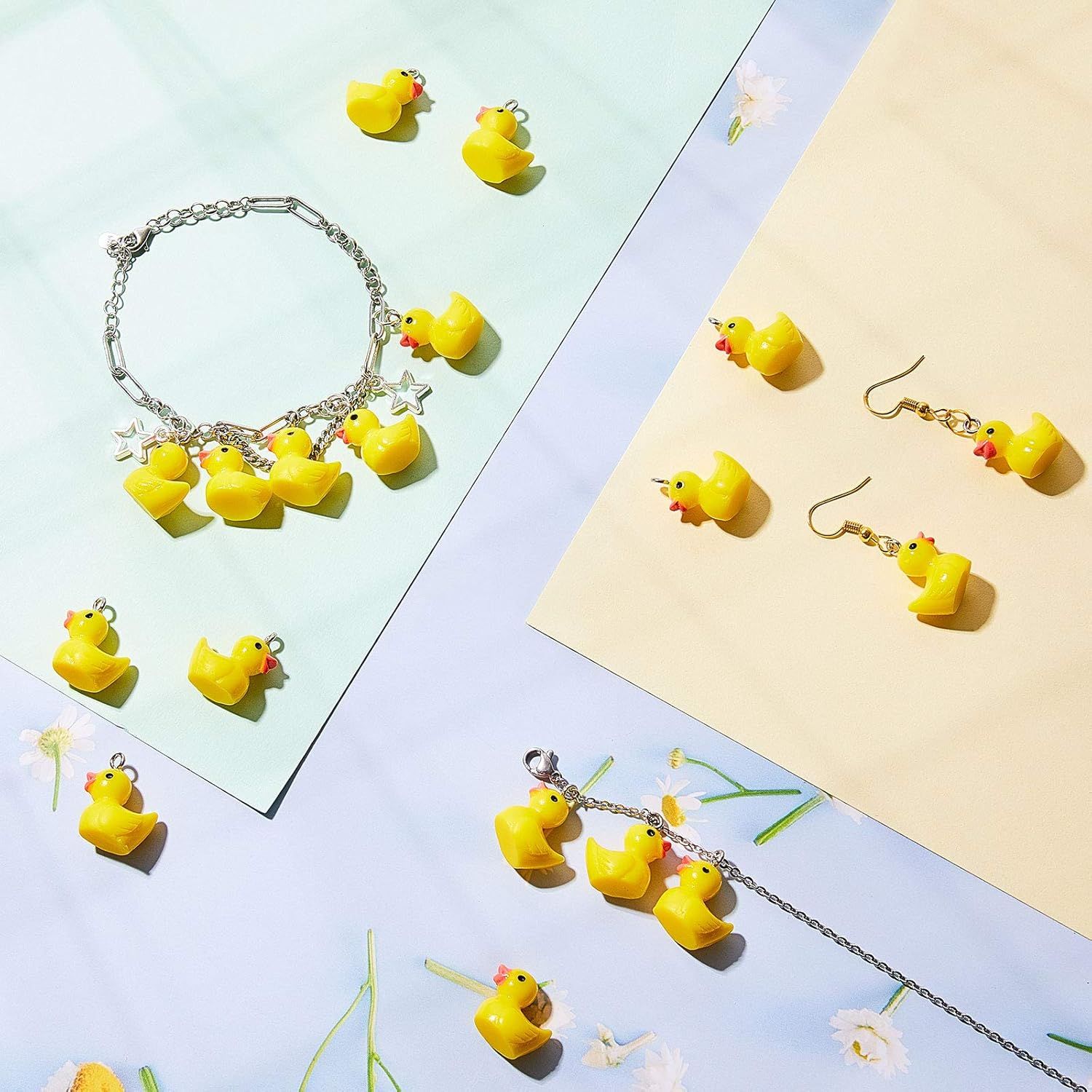 40 Pcs Mini Resin Duck Charms Pendants indings Beads or Women Adult Jewelry Making DIY Bracelet Necklace Earrings Keychain Crats Gits Party avors Yellow,Classic