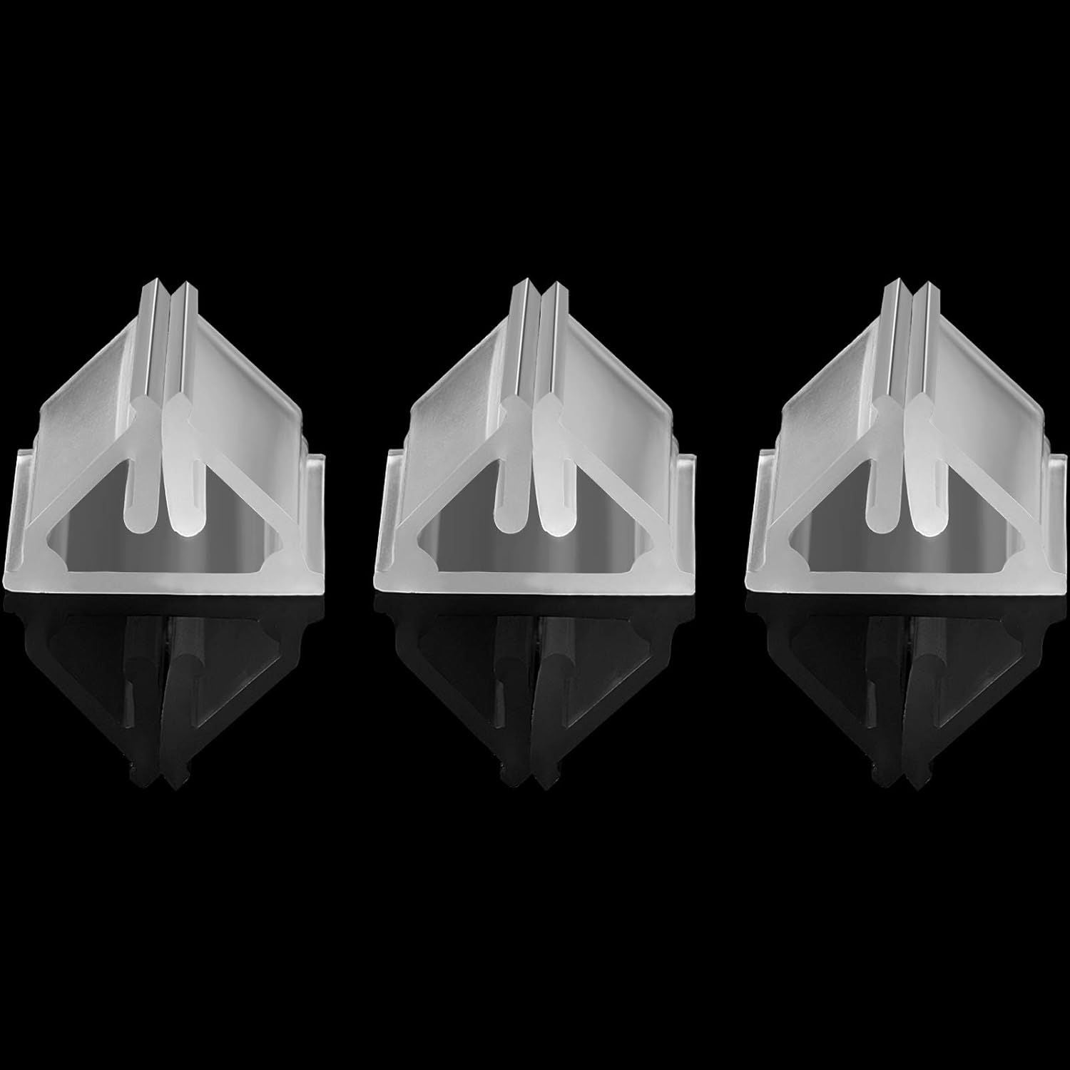 48 Pieces Plastic Game Piece Card Stands Clear Game Card Display Holders Picture Stands Markers DIY Playing or Board Party avor Photos Memos Pictures Display, 0.7 x 0.63 Inches