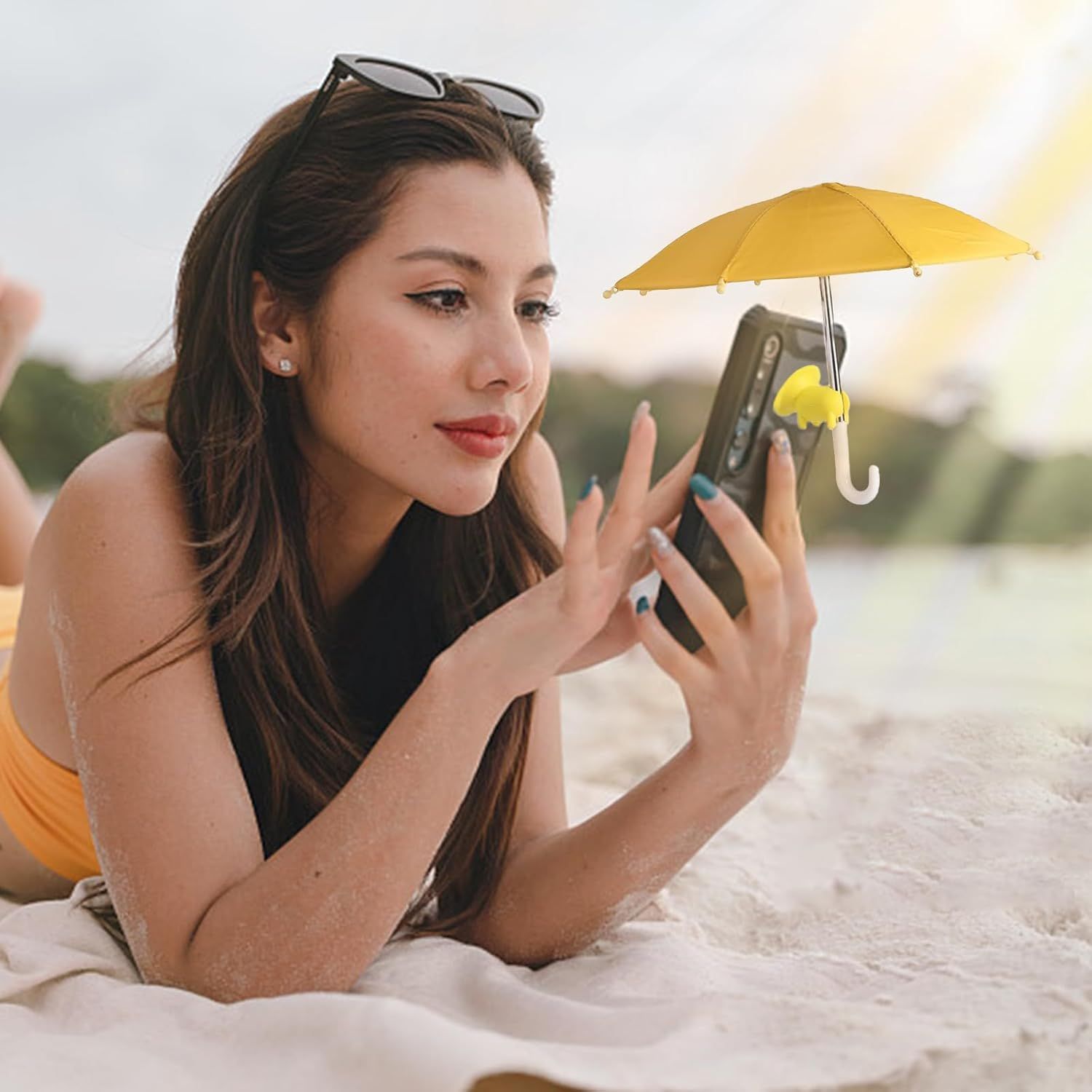2pcs Cell Phone Umbrella or Sun Shade, Universal Adjustable Cute Phone Shade Umbrella with Piggy Style Suction Cup, Outdoor Anti-Glare Stand Sun Visor Yellow & Pink