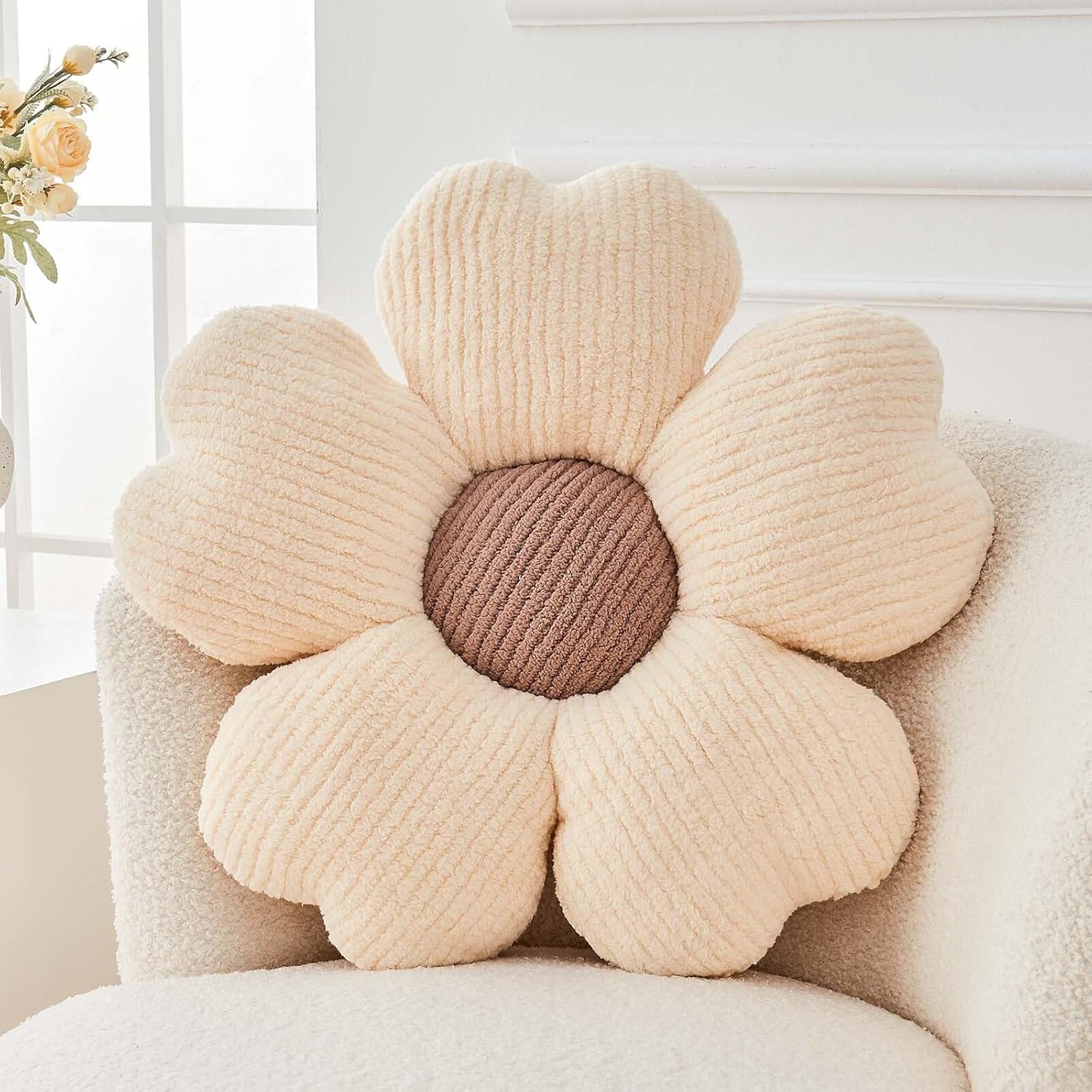 Flower Throw Pillow, Cute Flower Shaped Pillow Decorative Throw Pillow for Bed Couch, Soft Daisy Pillows Floor Seating Cushion Cushions 14.9 Inch Ivory+Brown