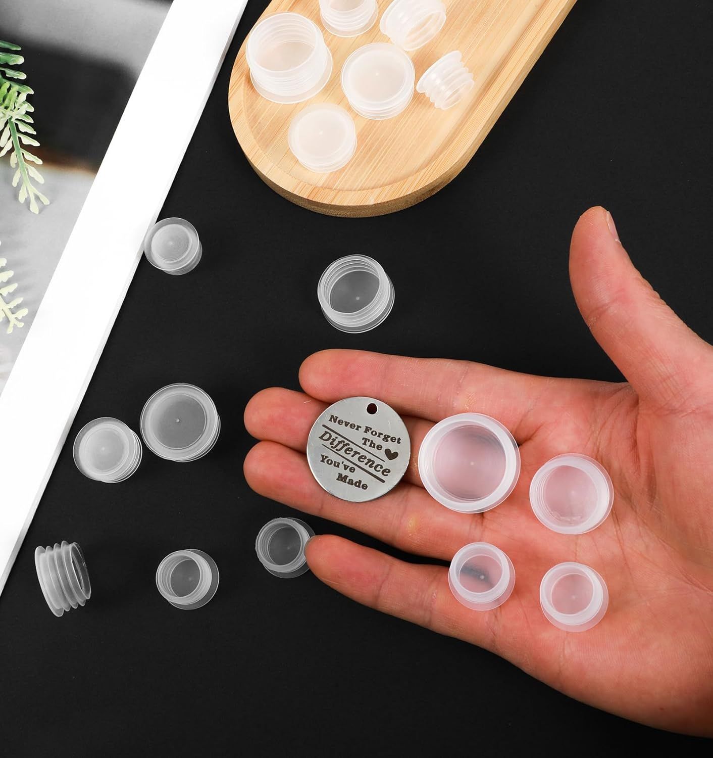 60Pcs Salt and Pepper Stoppers Plugs, 6 Sizes 13/15/17/18/19/23 mm Plastic Bottle Plugs, Leak-Proof Clear Caps for Spice Containers & Shaker Bottles, Reusable