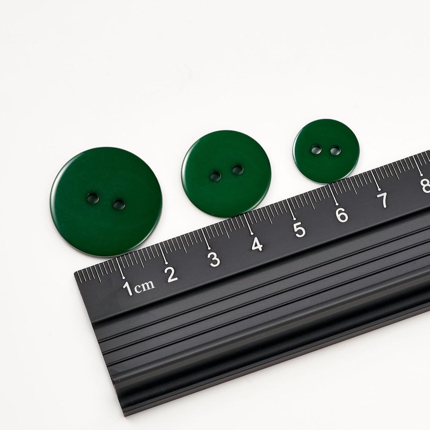10pcs 15mm Resin Sewing Button,2 Holes Round Craft Decorative Buttons for Coat,Clothes Holiday Decoration DIY Accessories Dark Green 5/8inch