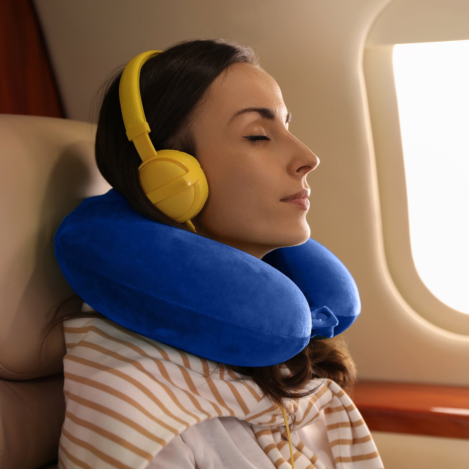 Memory Foam Travel Neck Pillow with Clip - Milano Decor