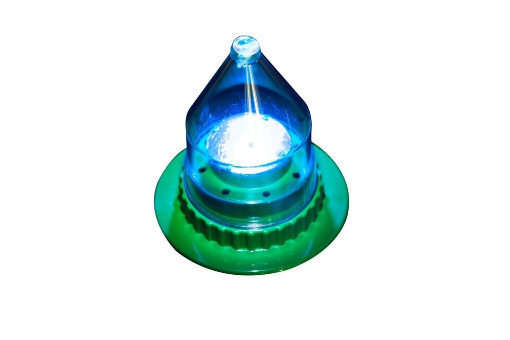 LED Garden Water Sprinkler, 6 Colors, Battery-Free, Durable