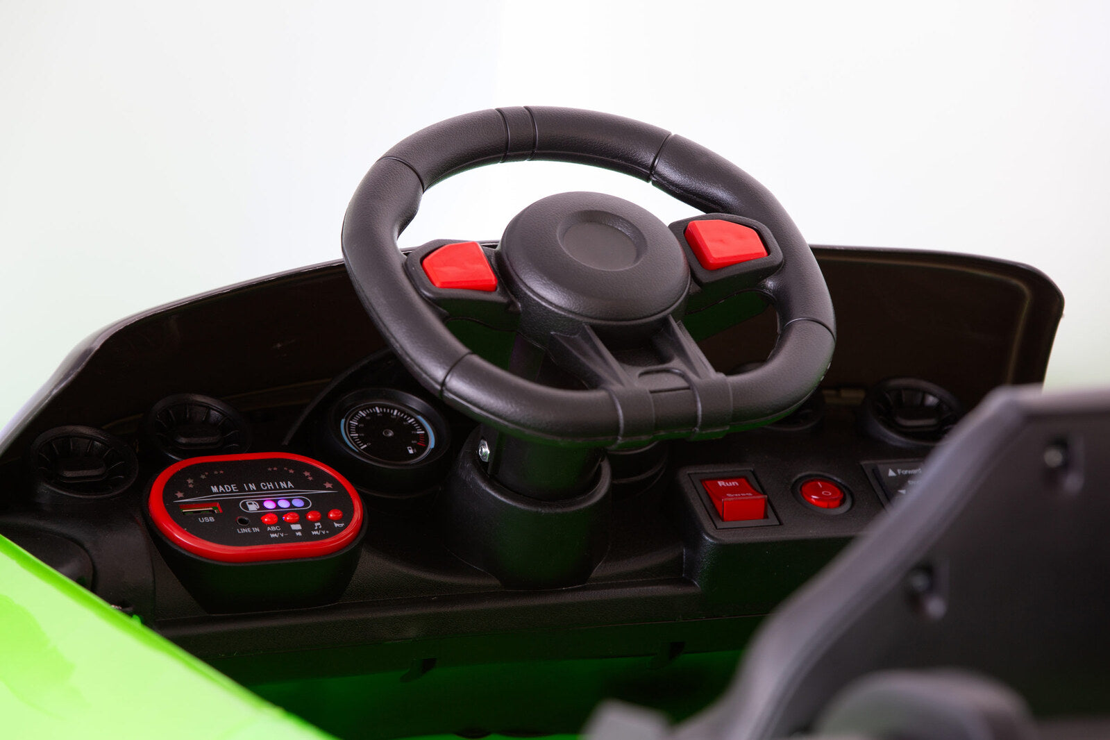 Porsche-inspired Design Ride-on Green Electric Car with Parental Remote Control