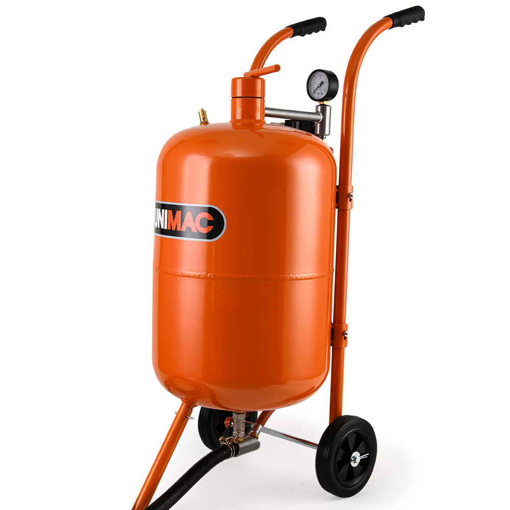 UNIMAC 38L Sandblasting Tank Pressurised with Gun Set and Hose