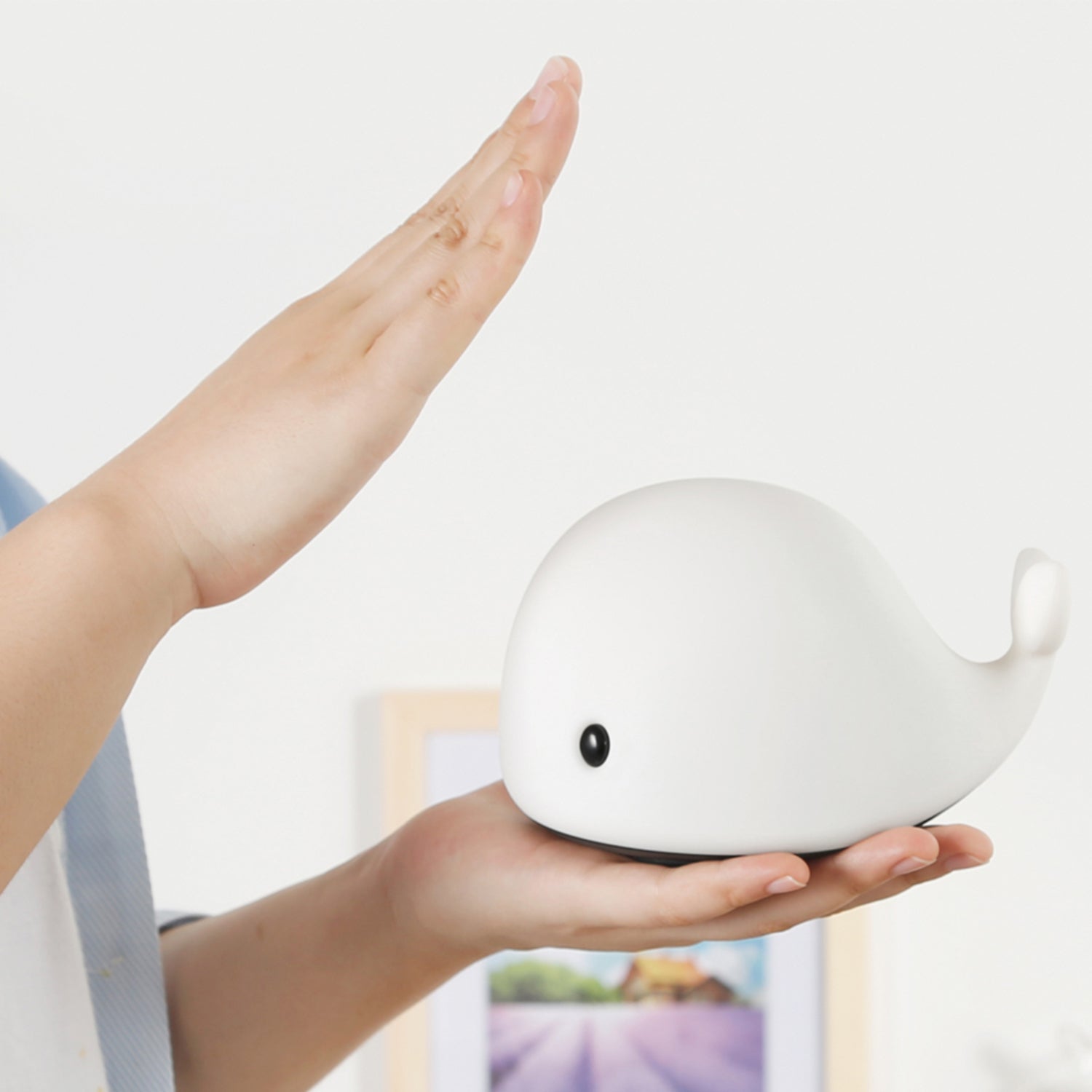 Colourful Touch Whale Night Lamp - Long Battery Life, GOMINIMO