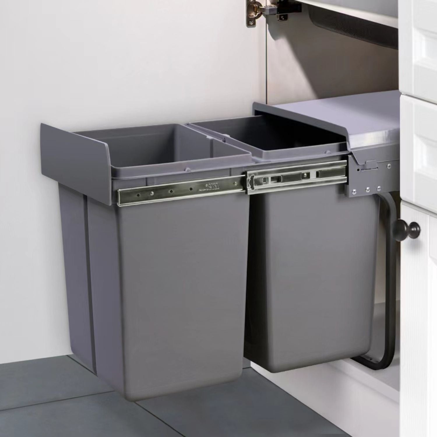 2x15L Twin Pull Out Bins - Space-Saving, Odor Control | Gominimo