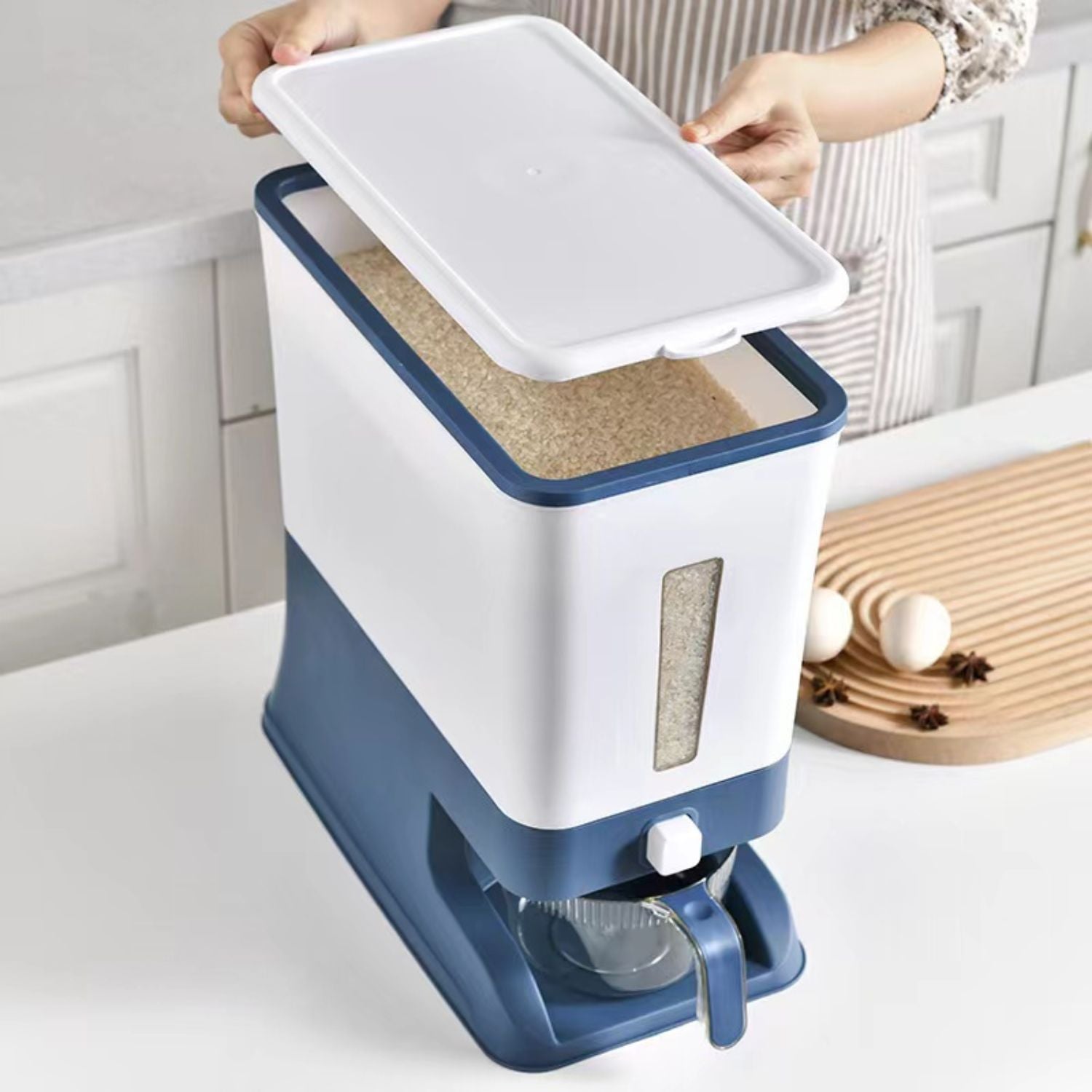 12KG Moisture-Proof Food Dispenser w/ Measuring Cup