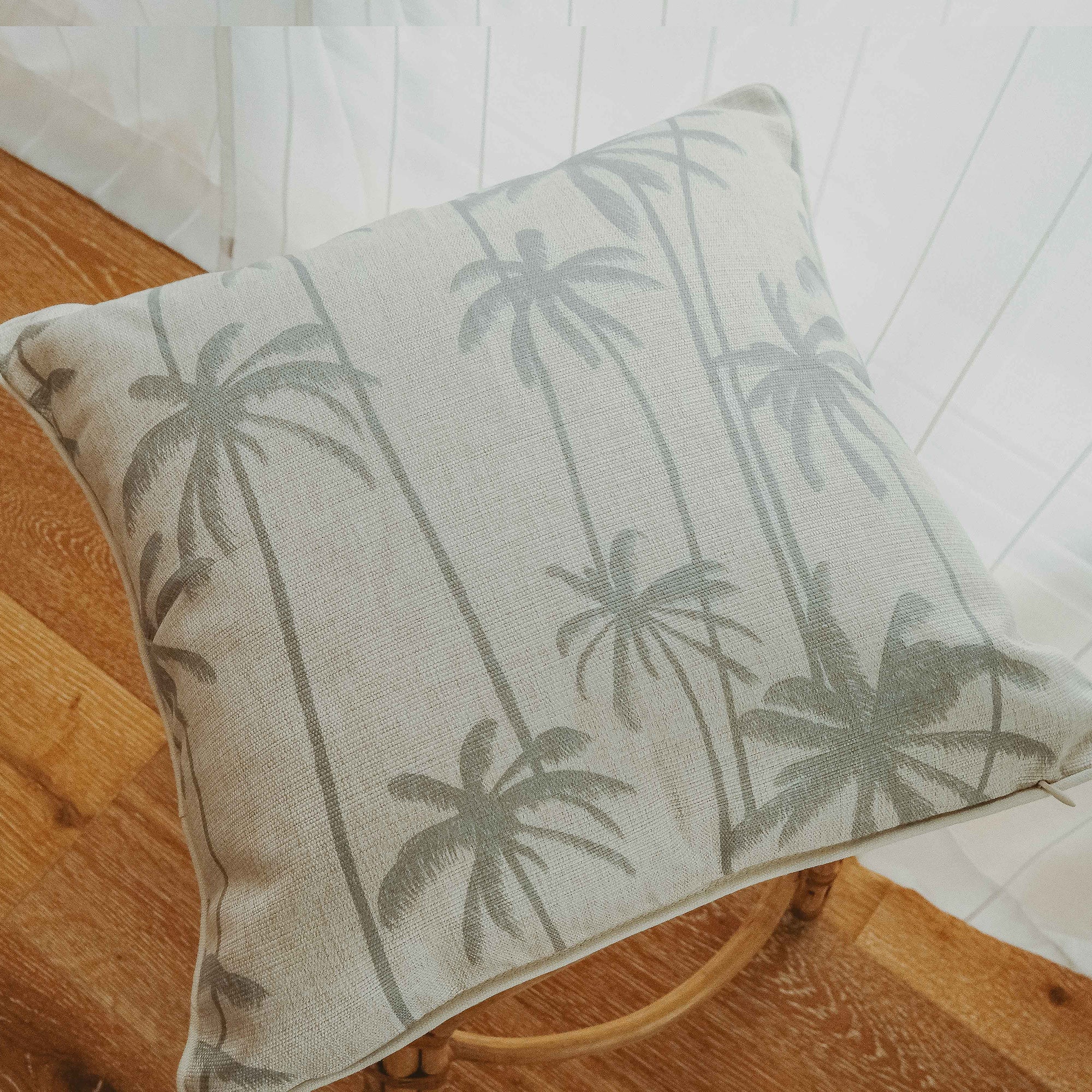 Water-Resistant Decorative Cushion Cover, Palm Print 45x45cm