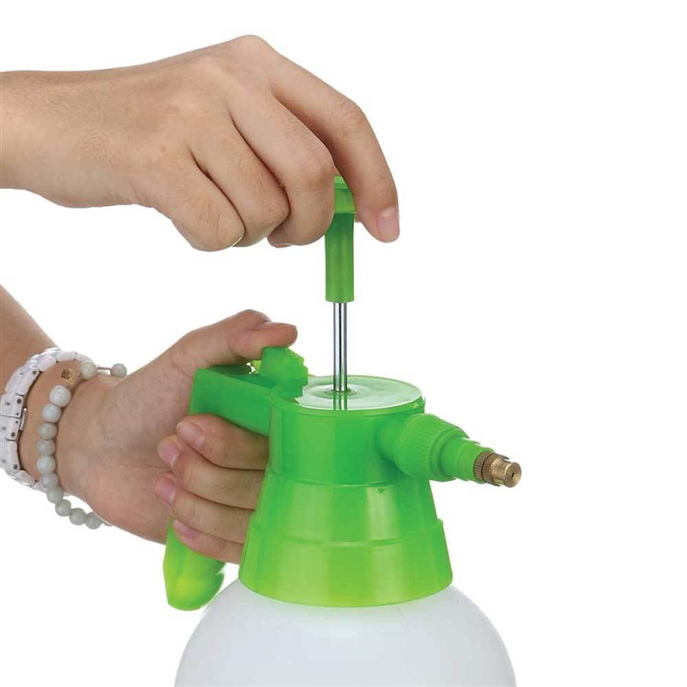 2L Adjustable Nozzle Handheld Pressure Sprayer - Plastic, Brass