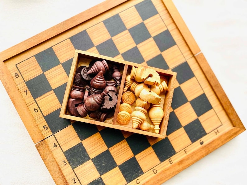 Elegant Wooden Makruk Thai Chess Set with Foldable Box