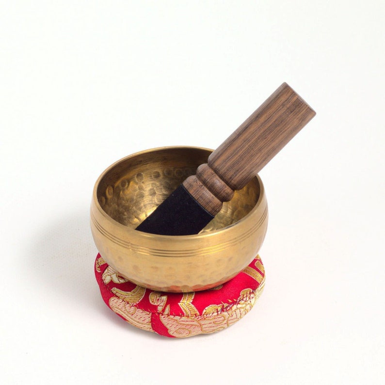 Hand-Hammered 5-Metal Nepalese Singing Bowl with Wand