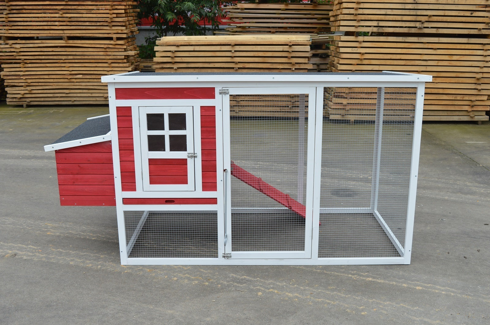 Waterproof XL Chicken Coop/Rabbit Hutch with Nesting Boxes