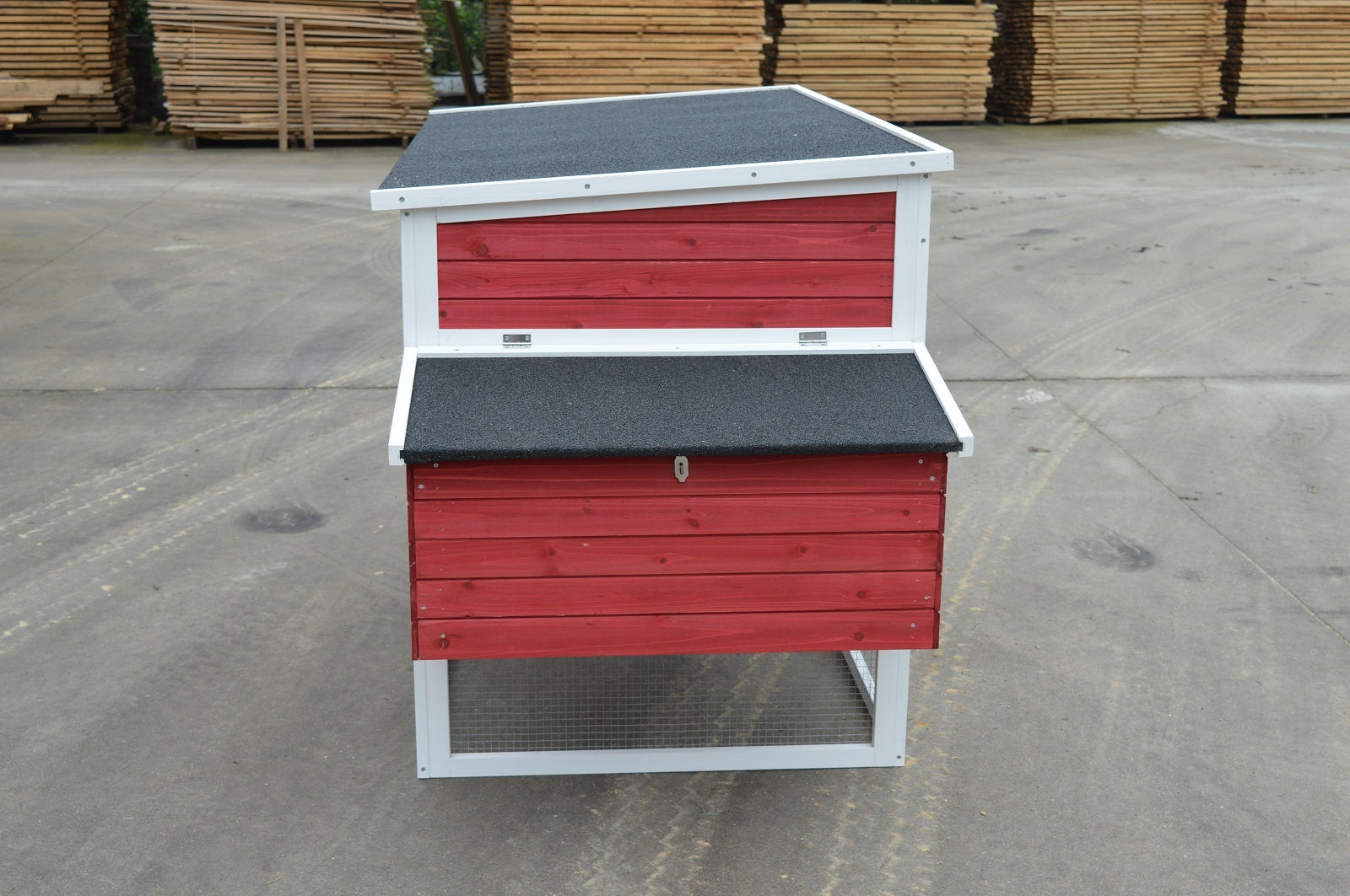 Waterproof XL Chicken Coop/Rabbit Hutch with Nesting Boxes