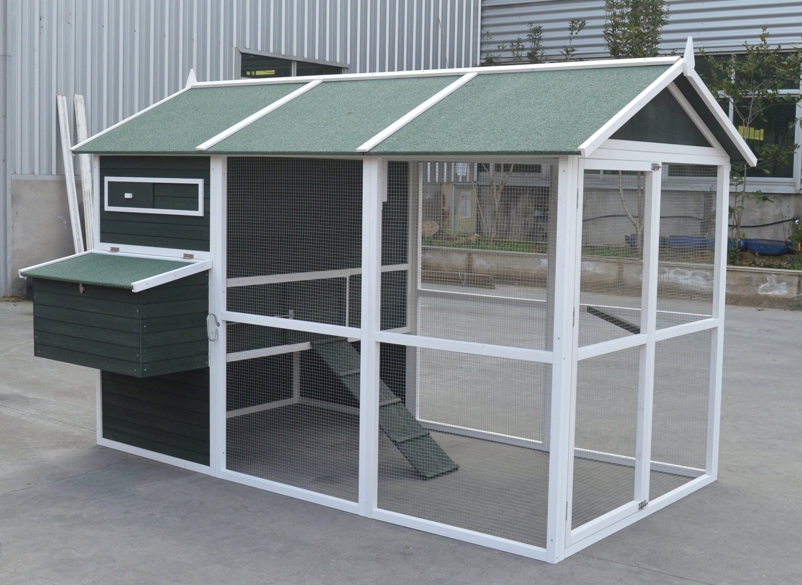 Waterproof Walk-in Chicken Coop for 12 Chickens - YES4PETS