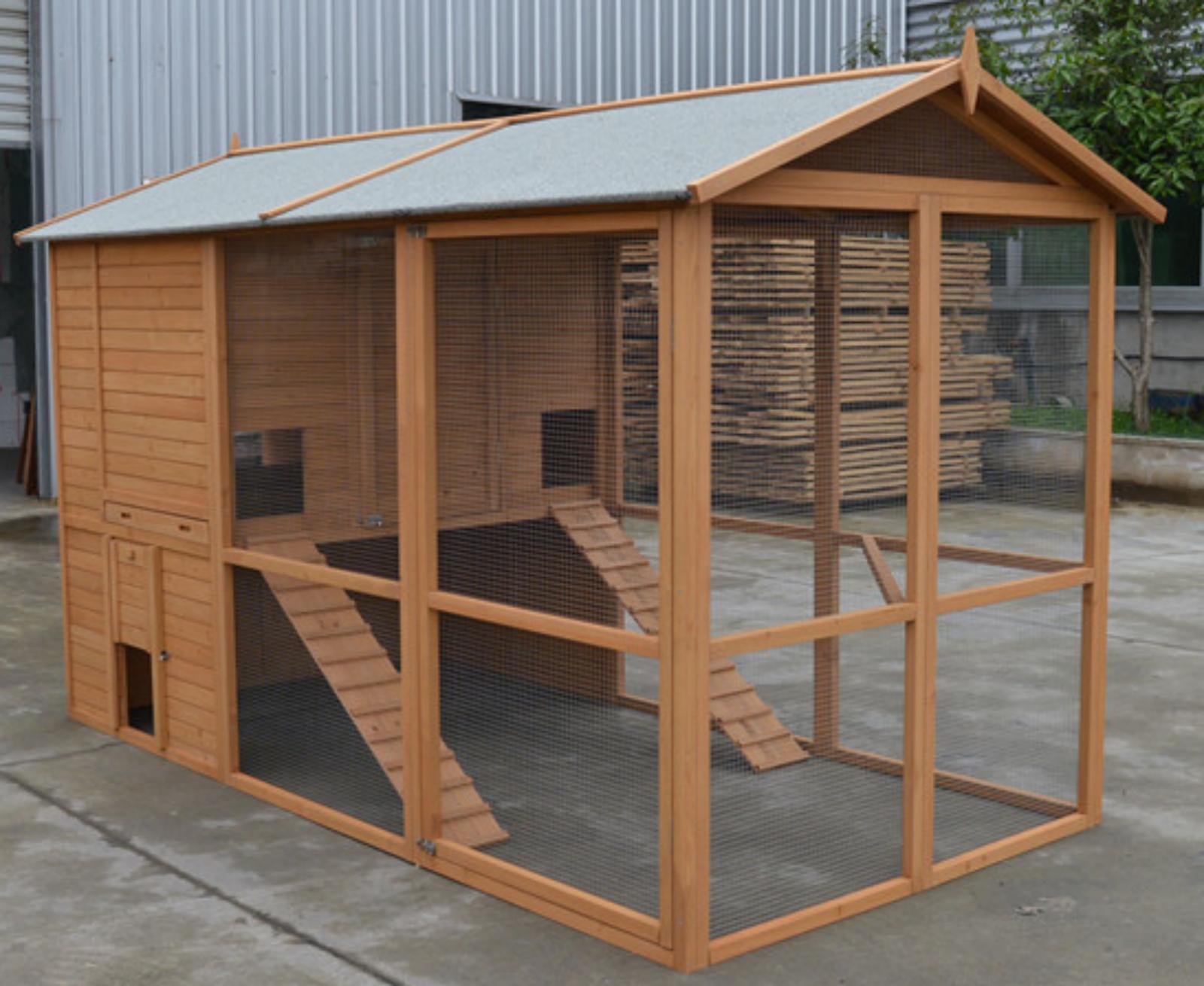 Durable Wooden XXXL Walk-in Chicken Coop with Nesting Box