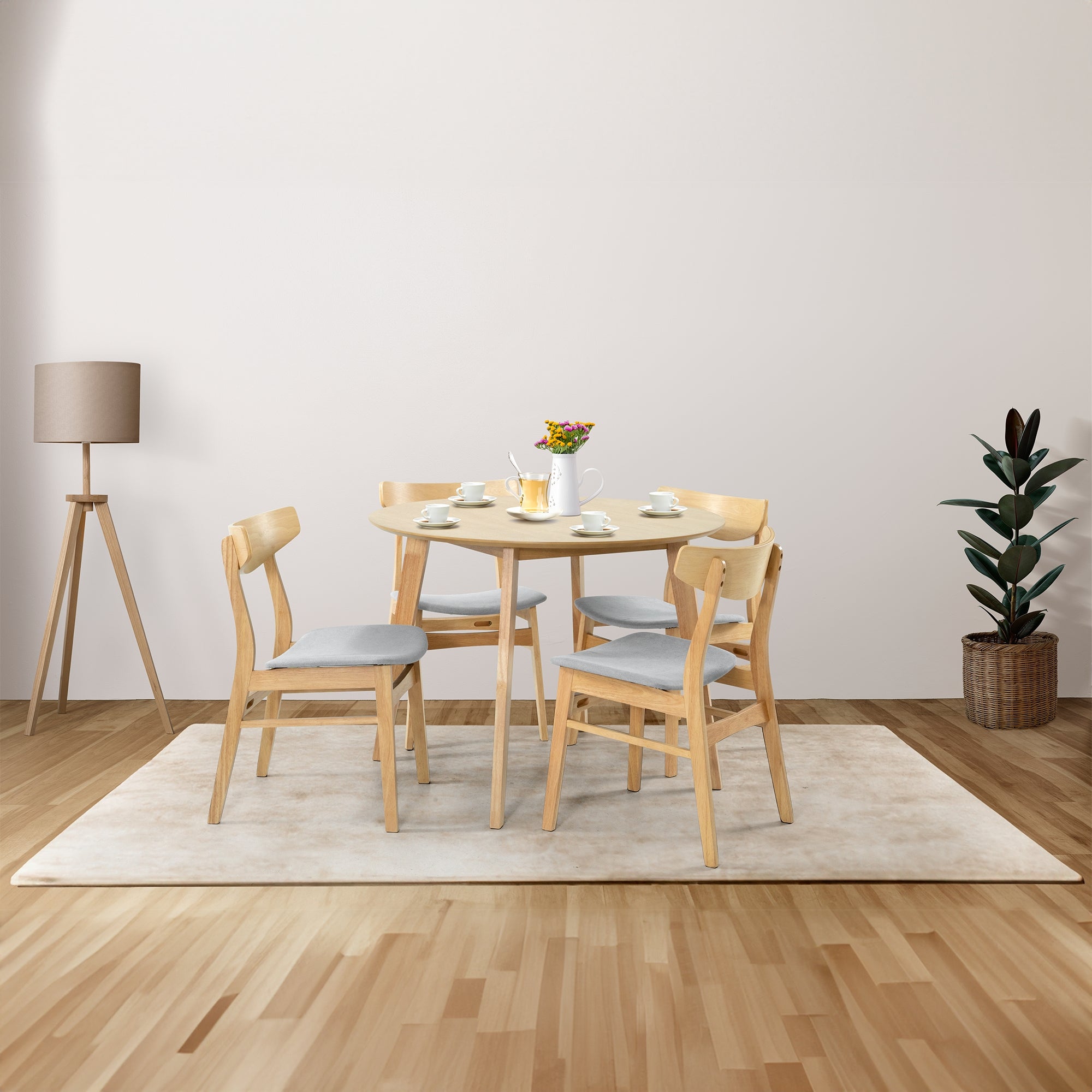 Natural Round 4-Seater Scandinavian Dining Table 100cm