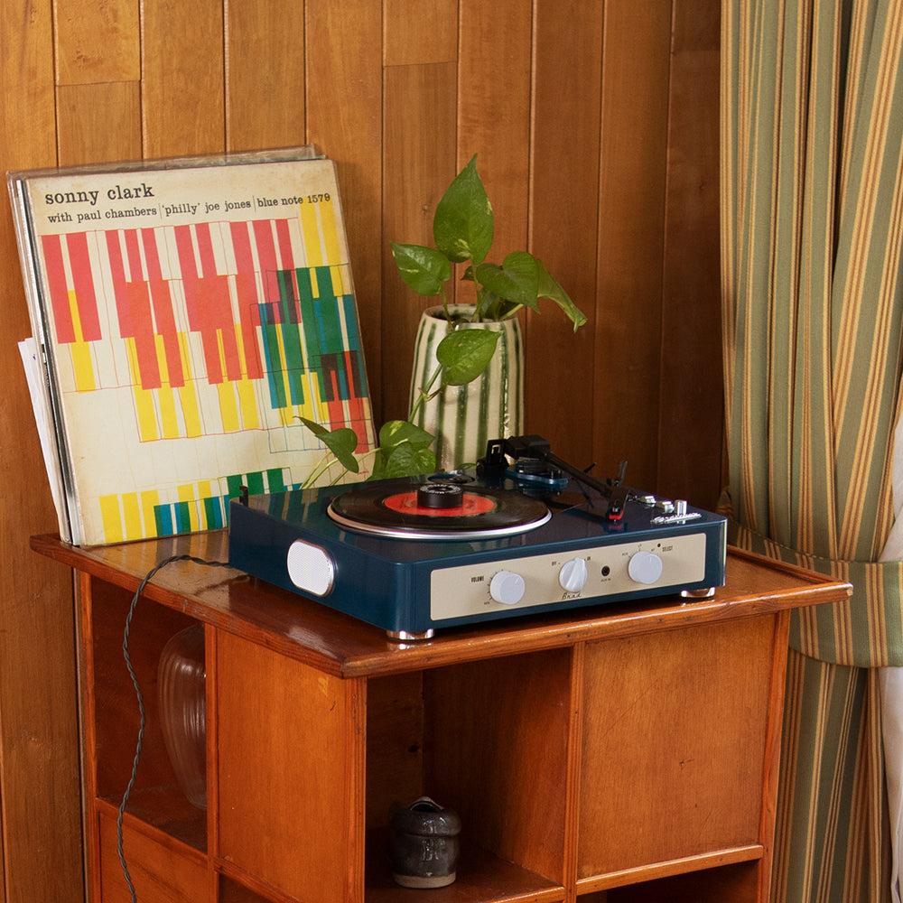 Gadhouse Brad MKII Record Player - Navy + Bundled Majority D40X Bluetooth Speakers