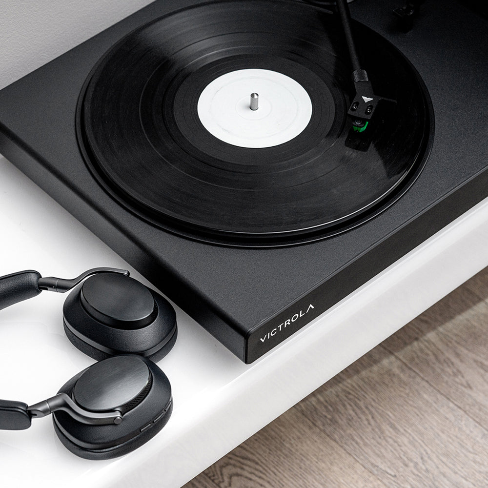 Bluetooth Hi-Res Onyx Turntable + Turntable Stand - Victrola