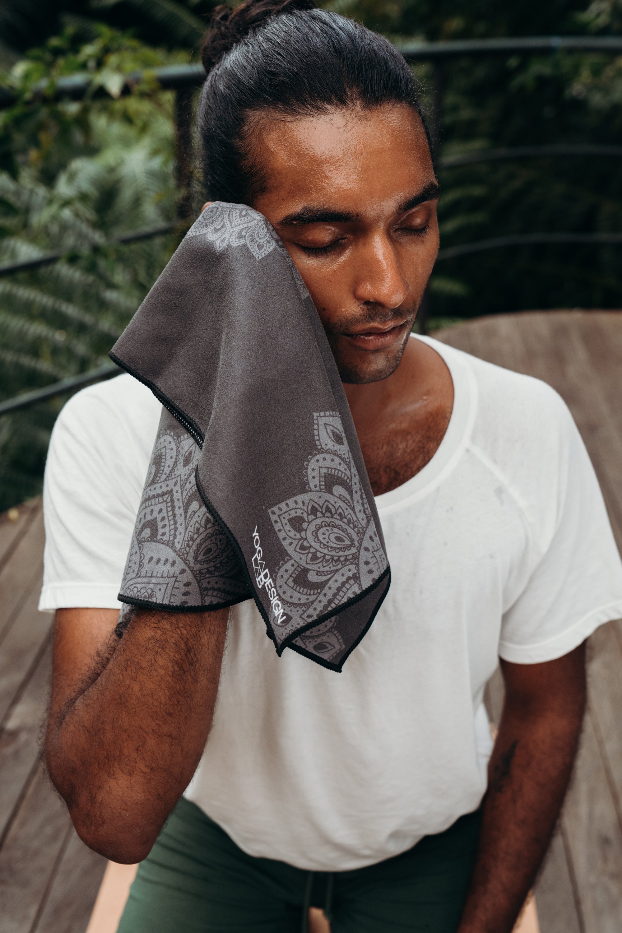 Lightweight Non-Slip Hand Yoga Towel, Mandala Black, YDL