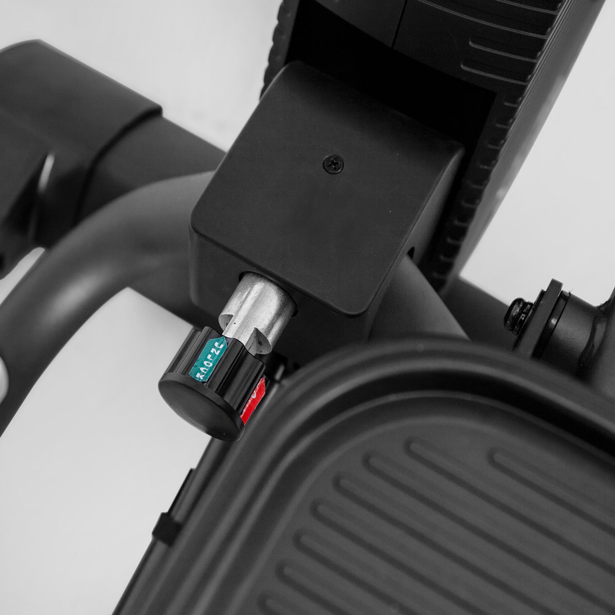 XT-39 Folding Cross Trainer 50cm Stride 16 Resistance Levels