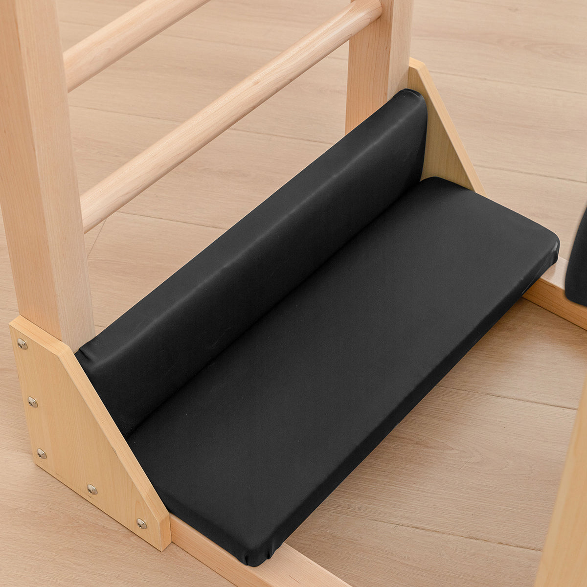 Lifespan Fitness Pilates Ladder Barrel Black