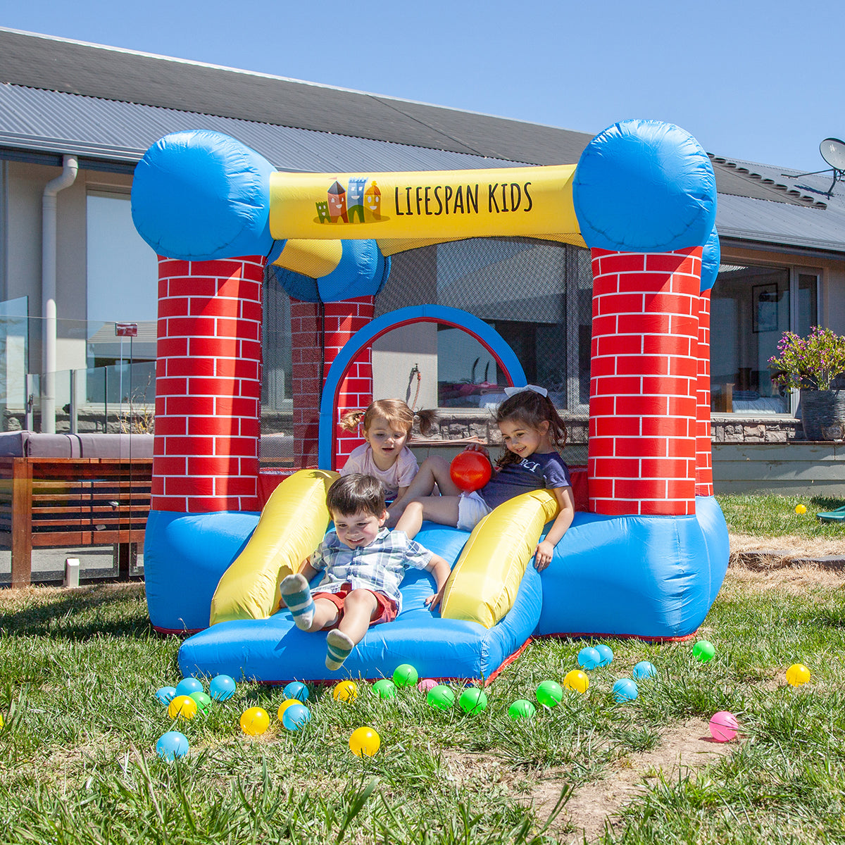 Durable Jumping Castle with Slide & Hoop - Lifespan Kids