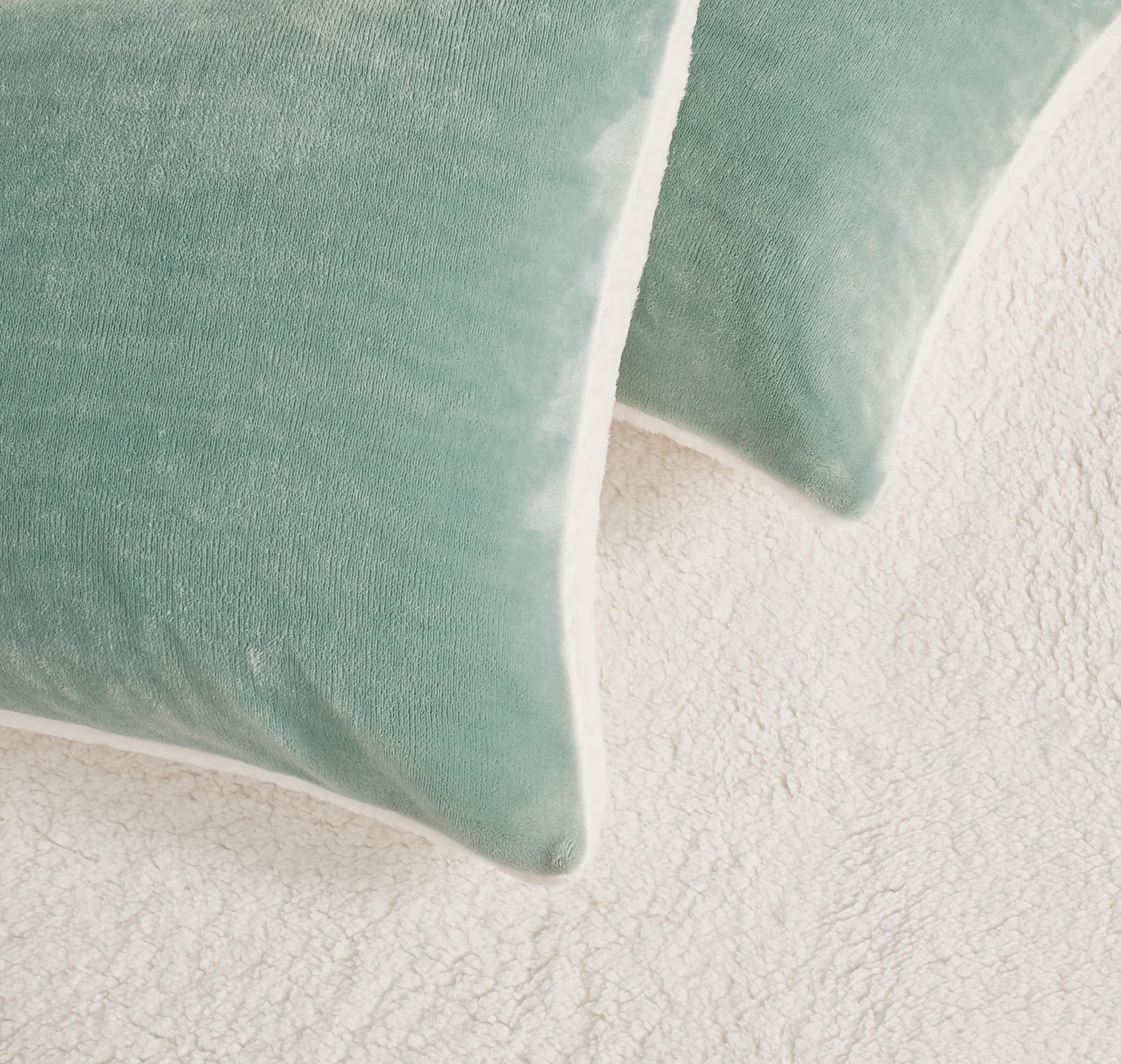 2-in-1 Teddy Sherpa Quilt Cover Set Sage Green, Super King