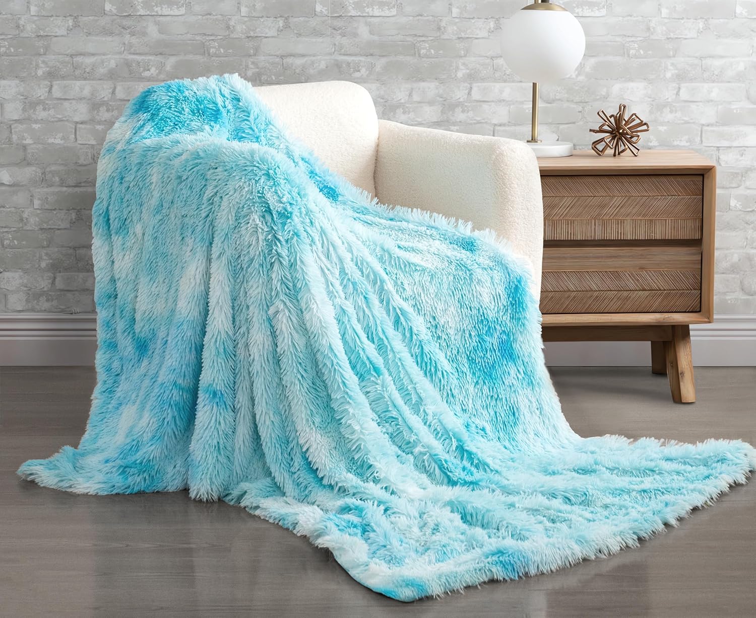 Ultra-Soft Faux Fur Reversible Throw Blanket - Blue Gioia Casa