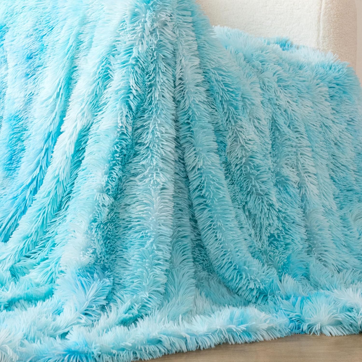 Ultra-Soft Faux Fur Reversible Throw Blanket - Blue Gioia Casa