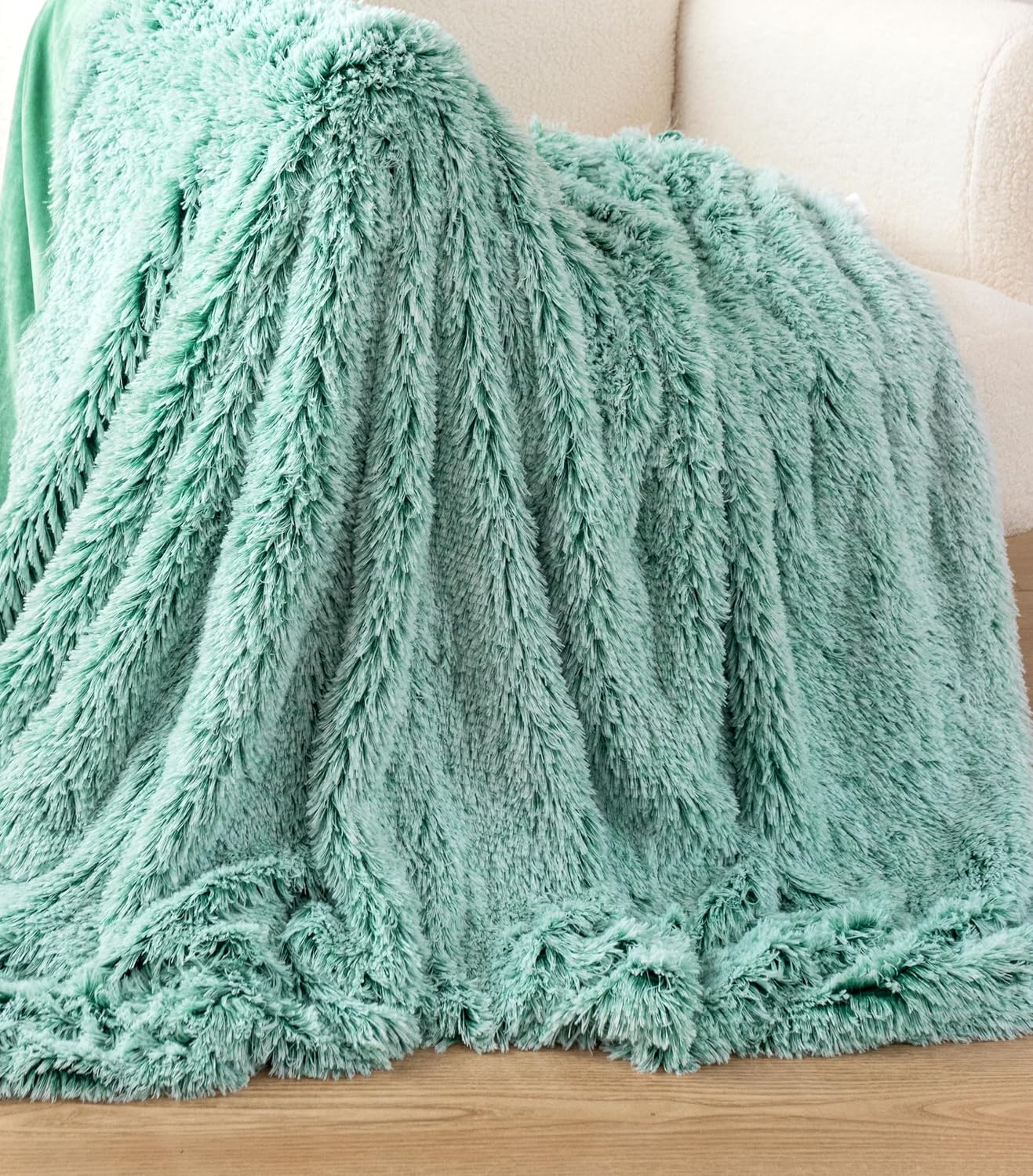 Ultra Soft Faux Fur Velvet Fleece Throw Blanket, 120x160cm - Gioia Casa