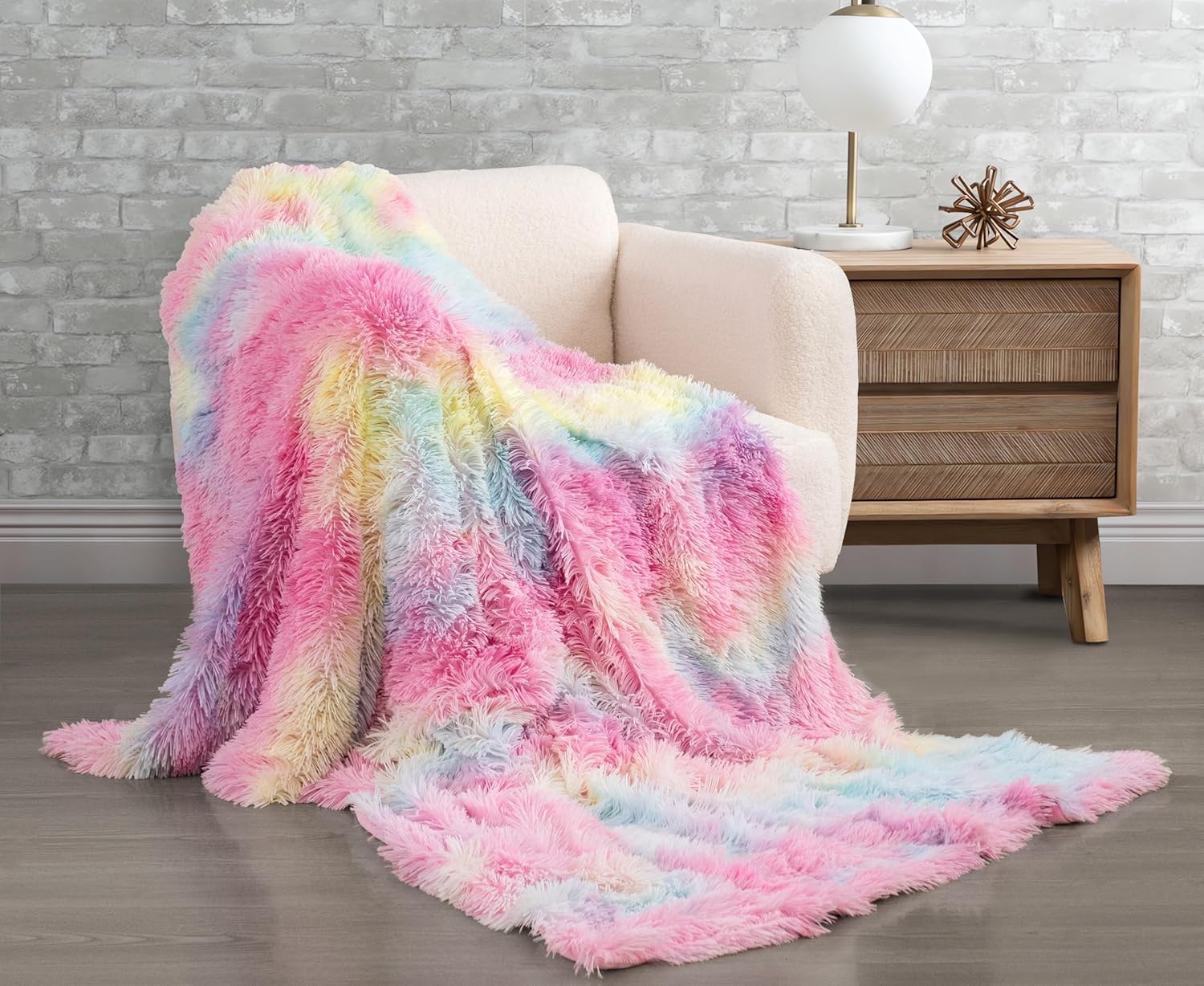 Ultra-Soft Reversible Faux Fur Shaggy Throw Blanket - Gioia Casa