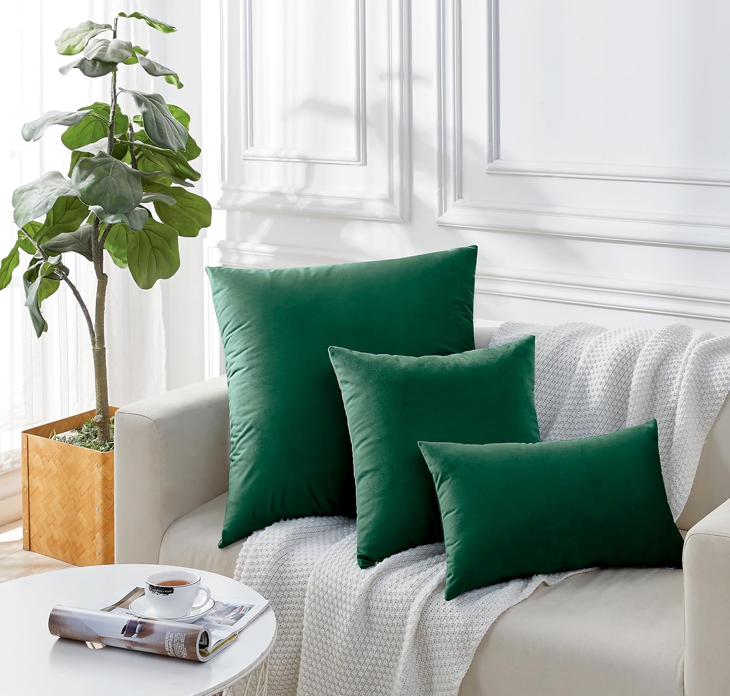 Twin-Pack Velvet Cushion Covers - Soft Microfibre Cushion Covers with Hidden Zipper Emerald Green, 30cm*50cm
