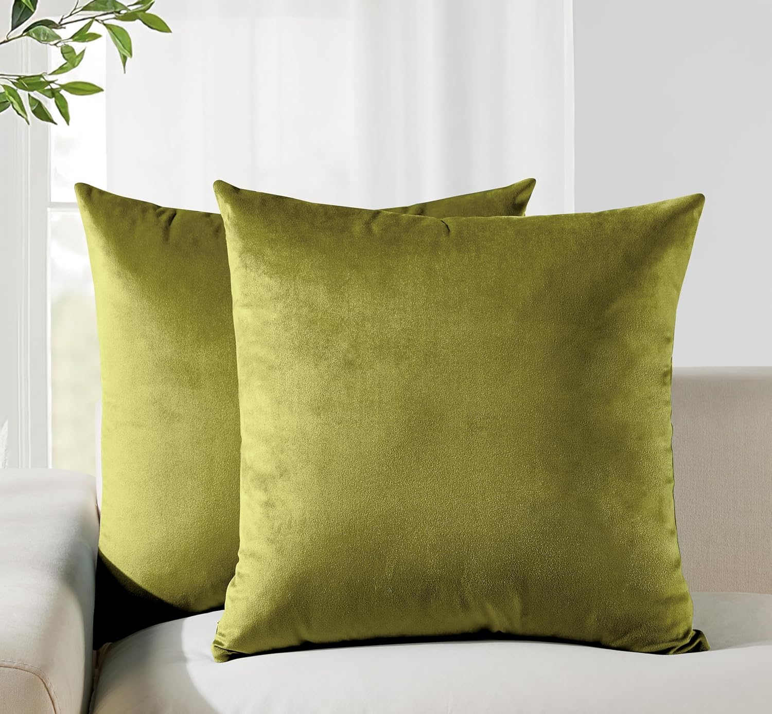 Twin-Pack Velvet Cushion Covers - Soft Microfibre Cushion Covers with Hidden Zipper Green, 45cm*45cm