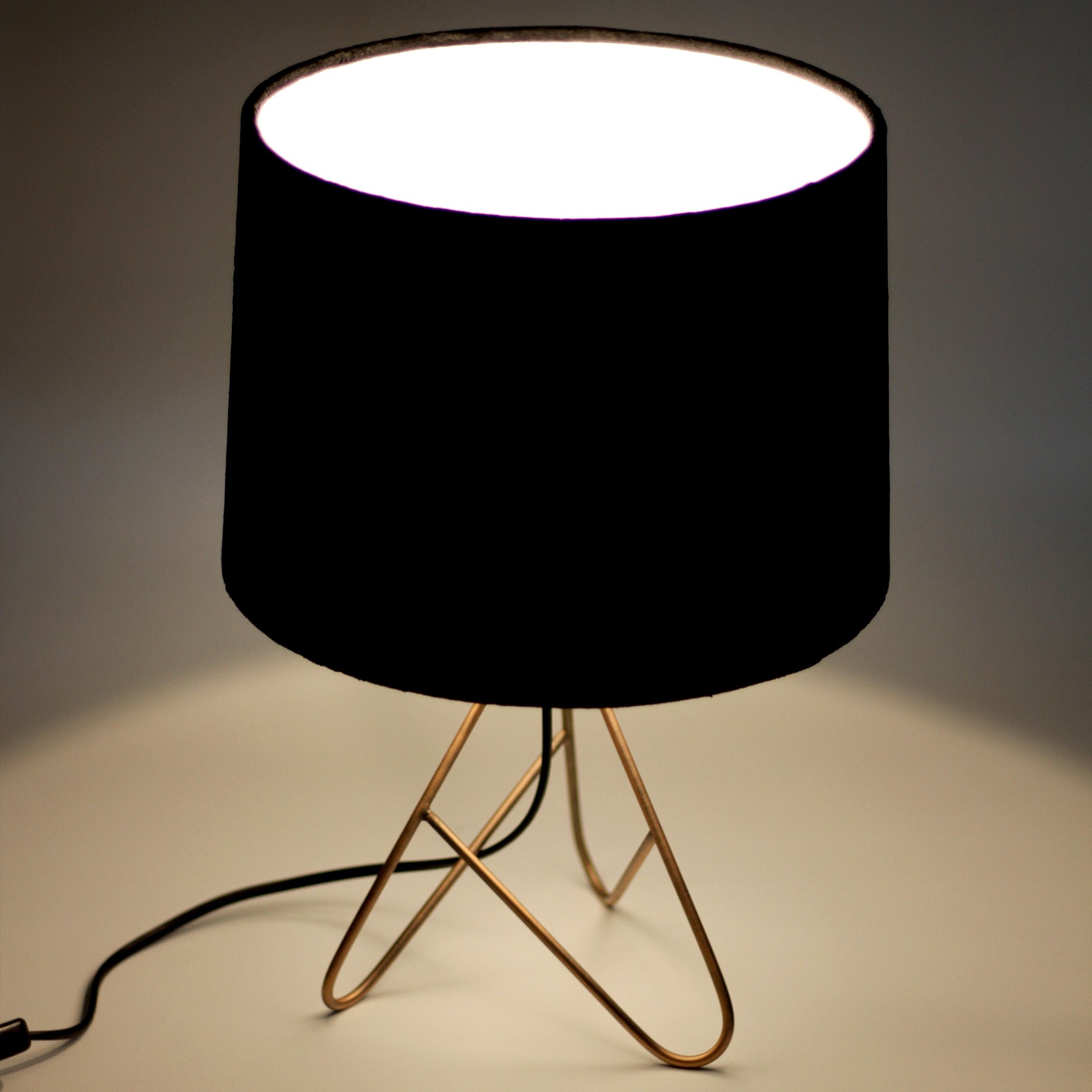 Copper Base Black Shade Table Lamp, 40W E14 – Belira