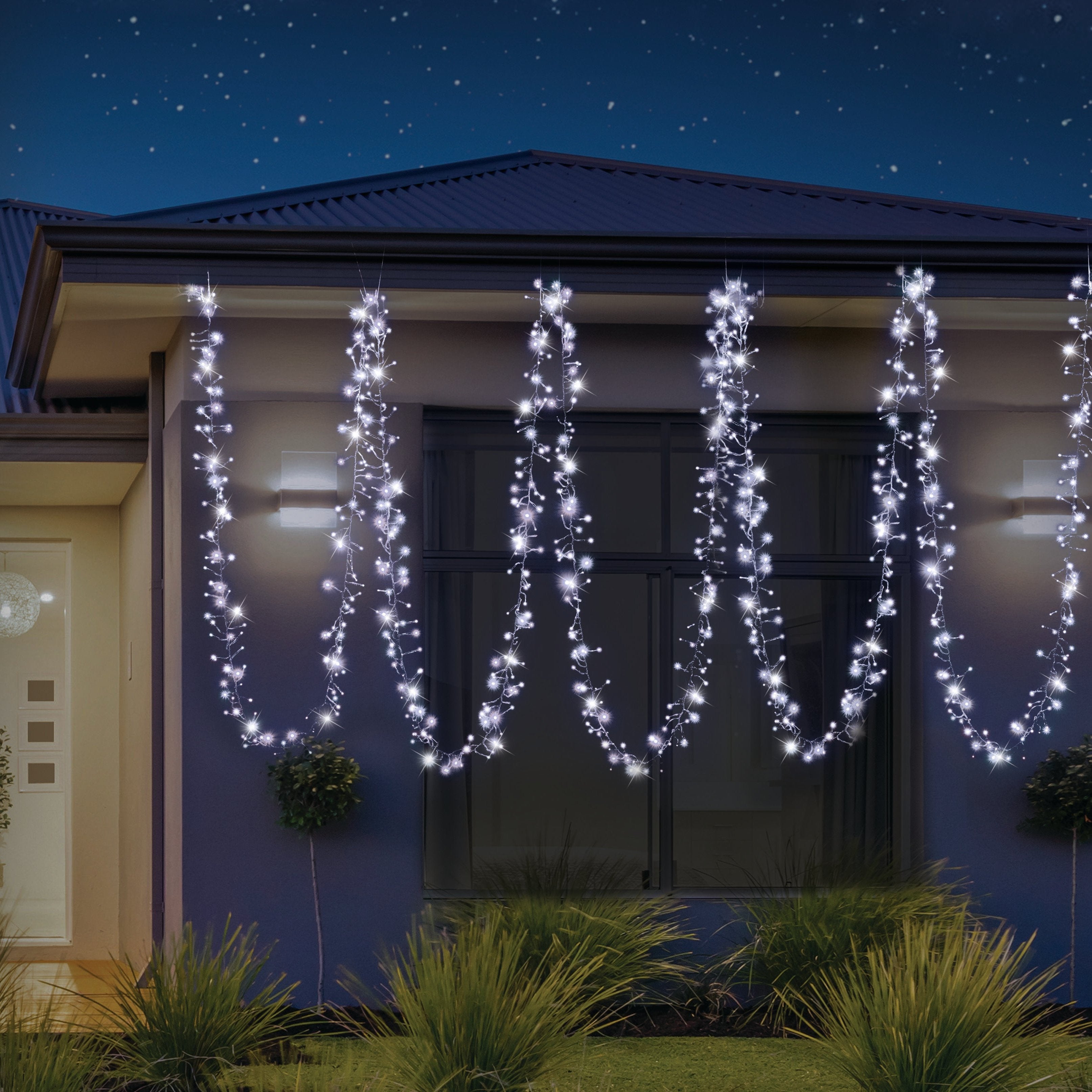 Cluster Lights 2000 LEDs available in 3 Colors - Warm White