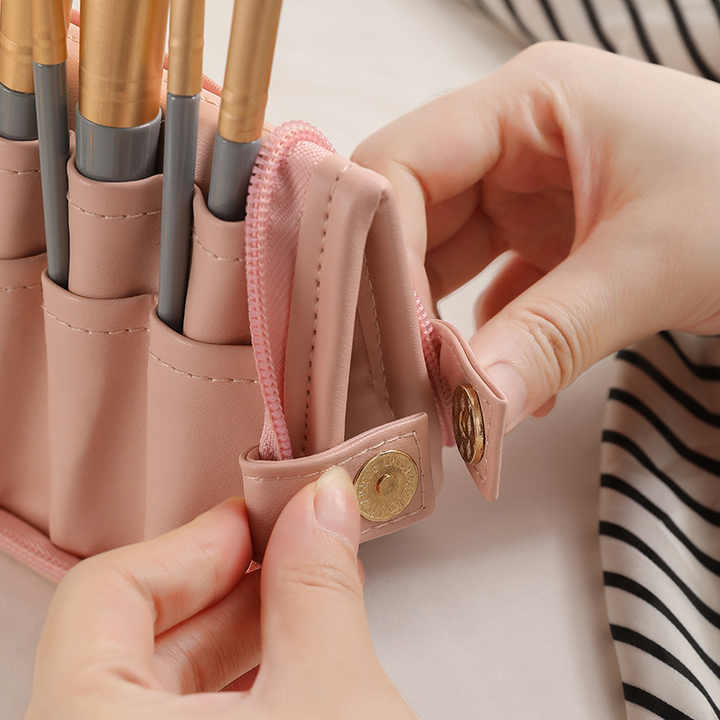 White Portable Shell Makeup Brush Storage Bag - Multi-Functional PU Cosmetic Organizer with Button Closure, Convertible to Stand Design Make-up brushes are filming props, not included