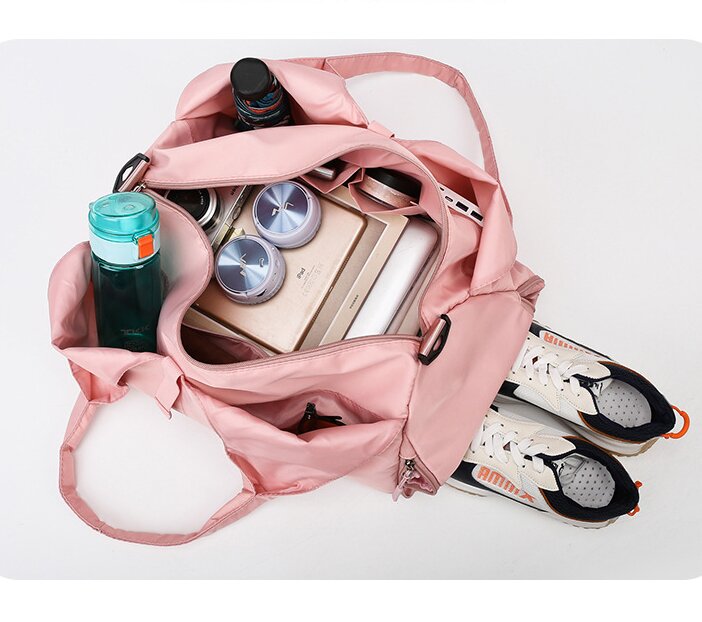 Black Stylish Women’s Travel Bag - Large-Capacity Fitness & Yoga Bag with Separate Shoe Compartment