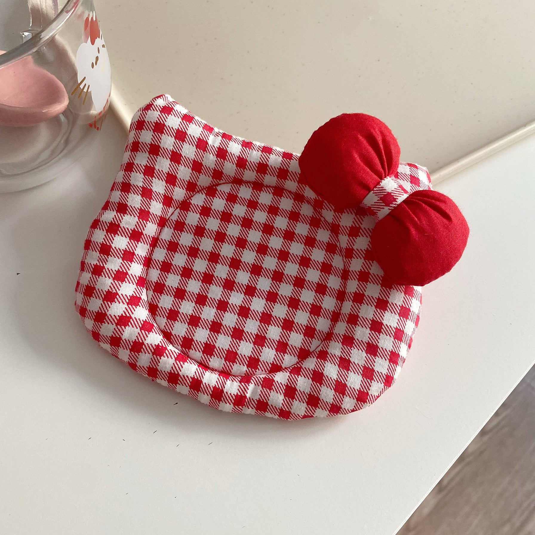 Korean INS Kitty Quilt Insulation Pad, Cute Fabric Kitchen Mat, Desktop Decoration Red