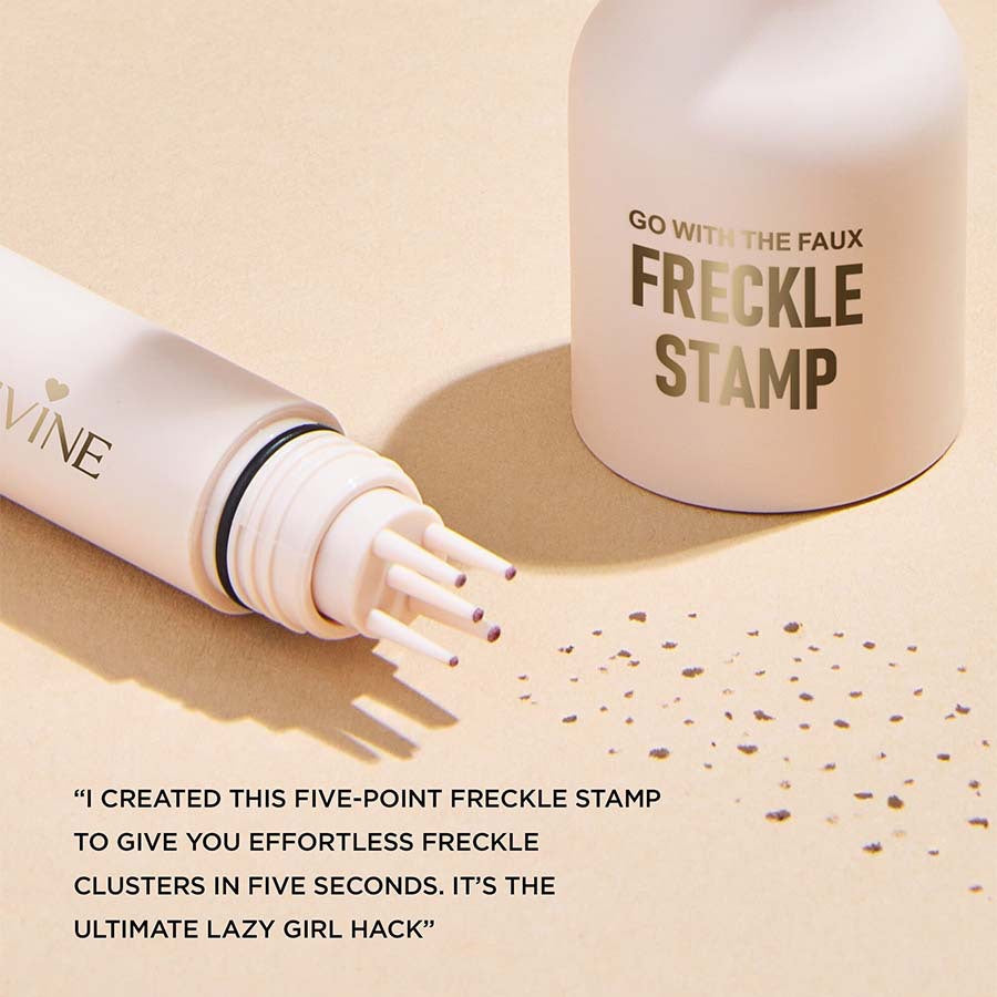 Effortless Faux Freckle Stamp Pen - Natural Looking Freckle Clusters in Seconds light
