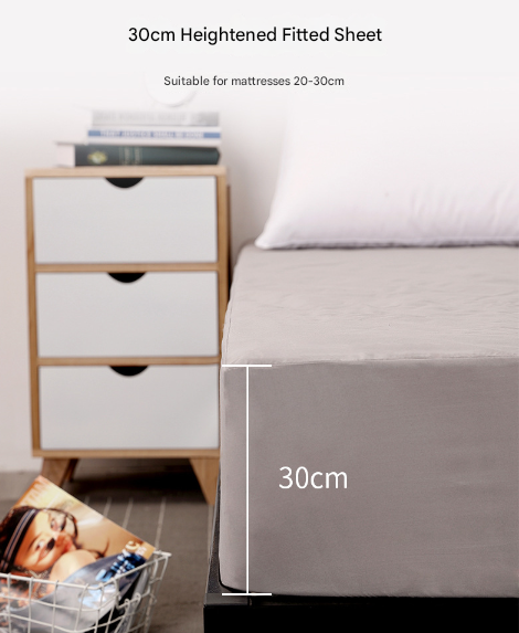 Claret Red Queen Size Waterproof Fitted Mattress Protector - Soft & Breathable Bed Cover, Hypoallergenic, Deep Pocket 152x190x30cm