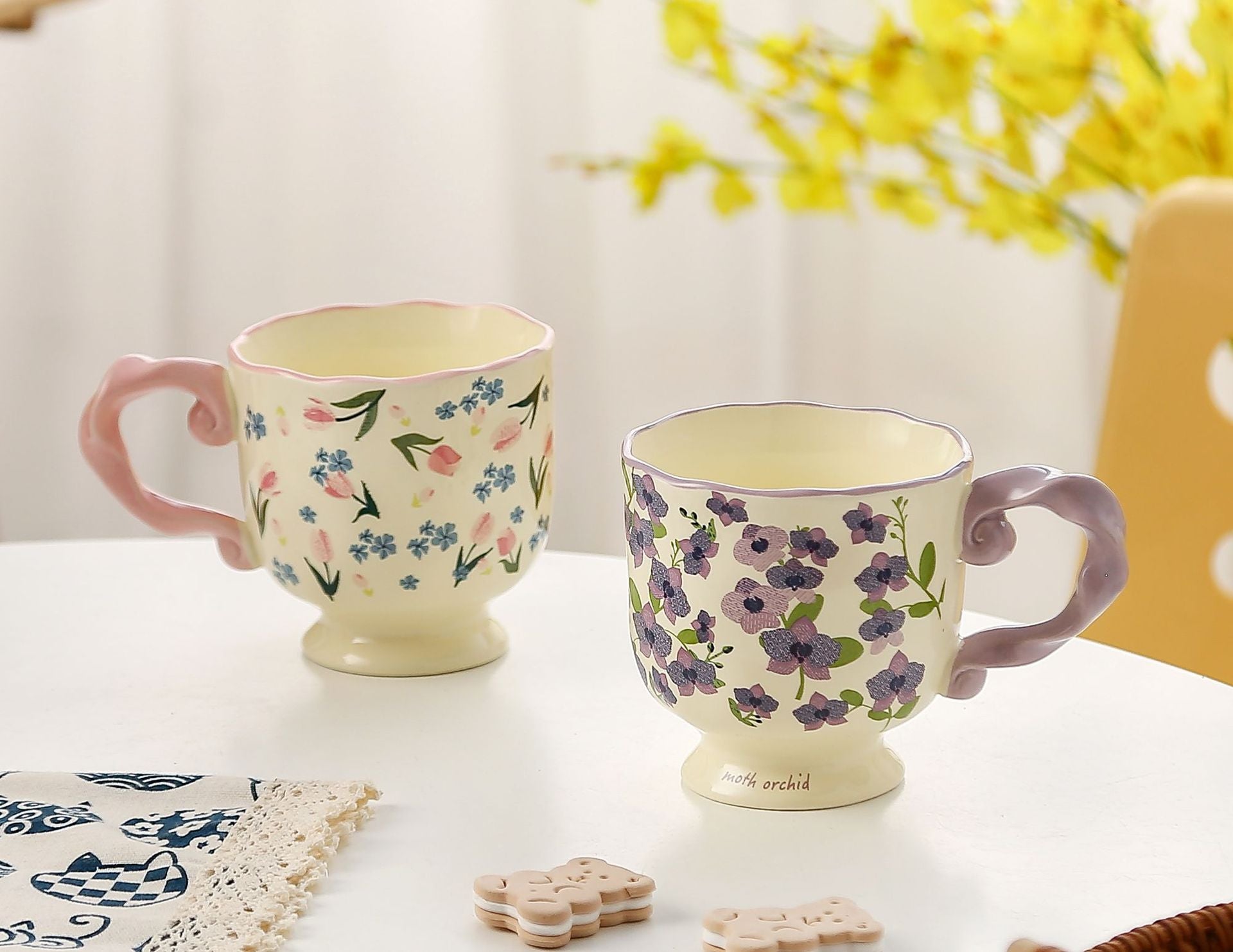Elegant Ceramic Mug with Sculpted Handle,400ml Vintage Inspired Pedestal Design Rose pink