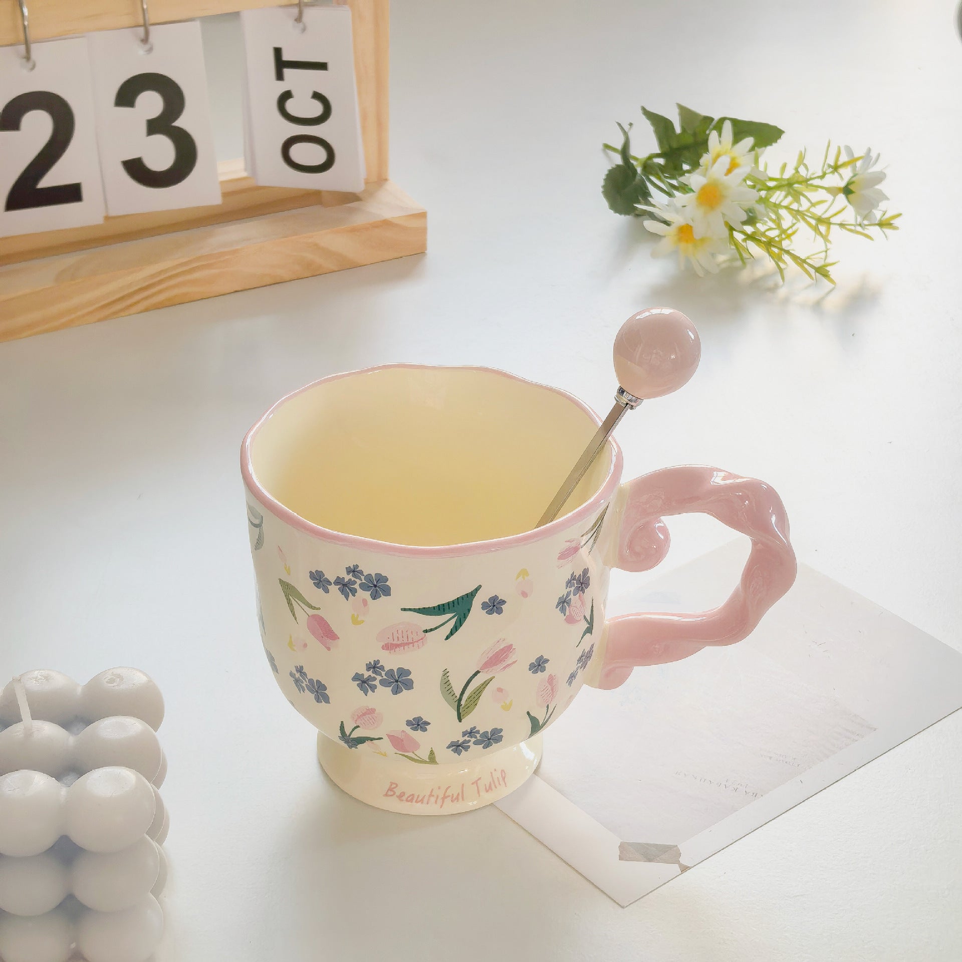 Elegant Ceramic Mug with Sculpted Handle,400ml Vintage Inspired Pedestal Design Rose pink