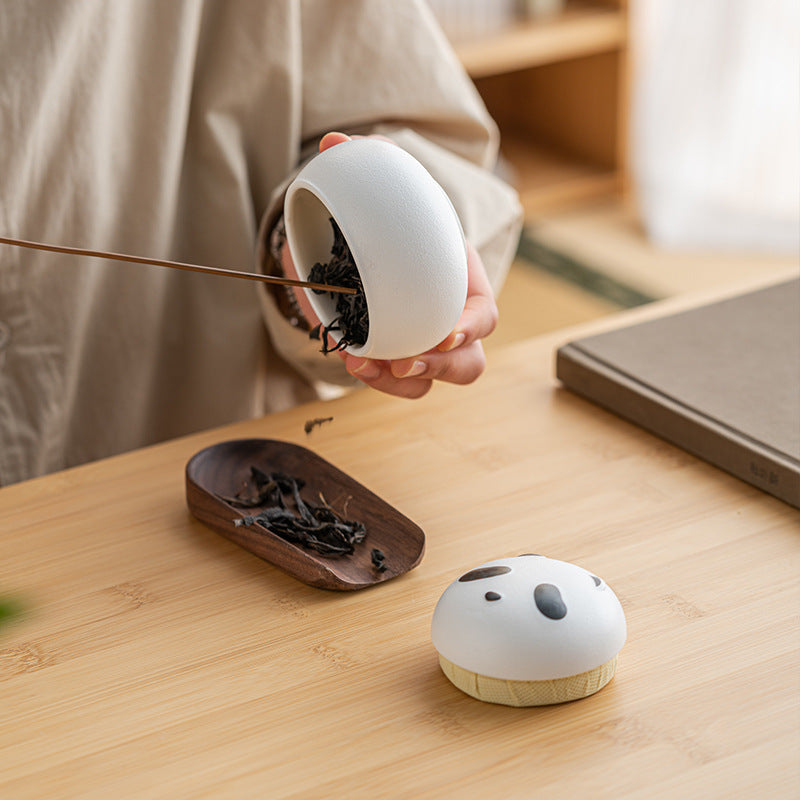 Artisanal Animal-Shaped Ceramic Tea Storage Jar with Gift Box - 140ml Capacity, Textured Finish white
